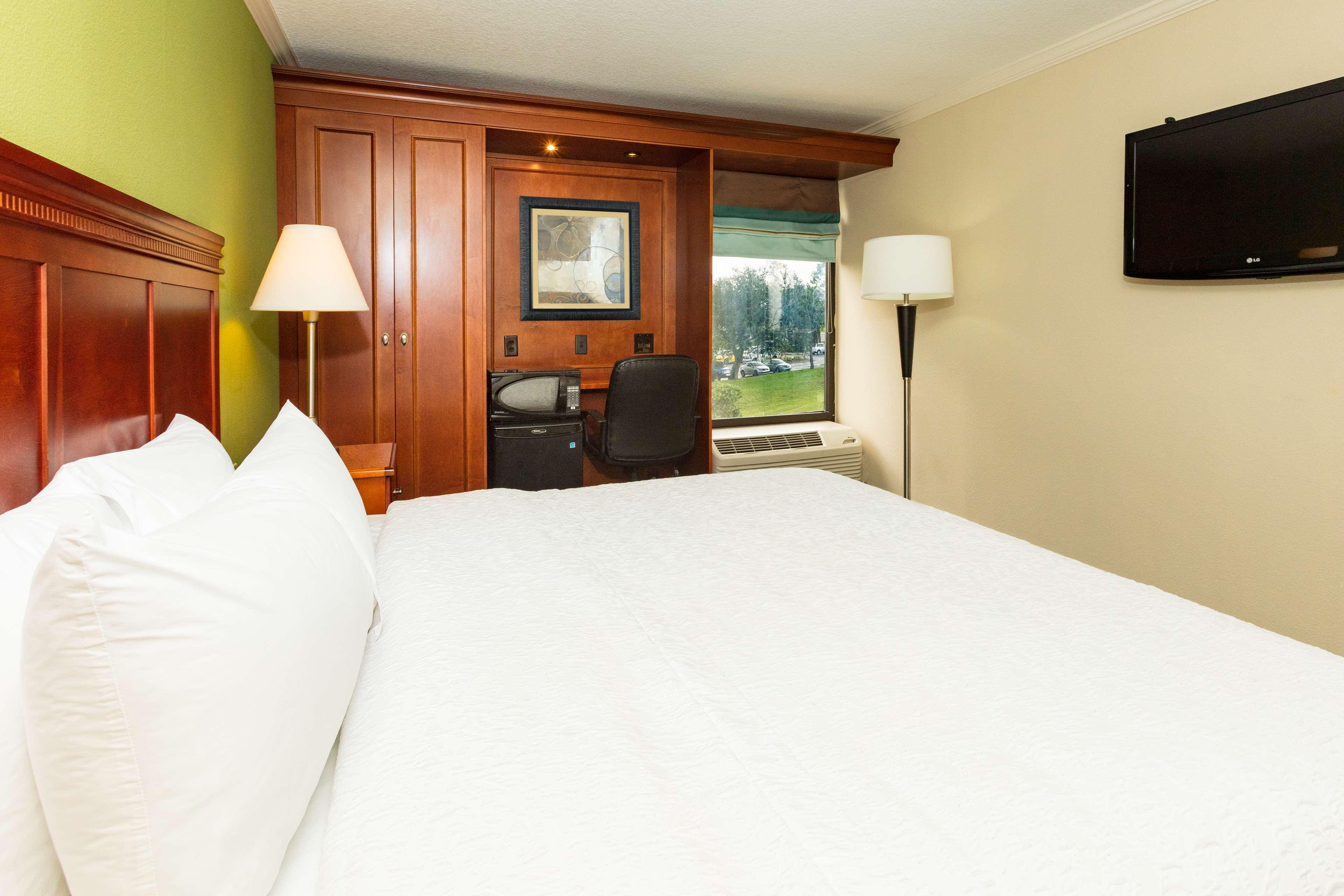 Double King Bed Non Smoking