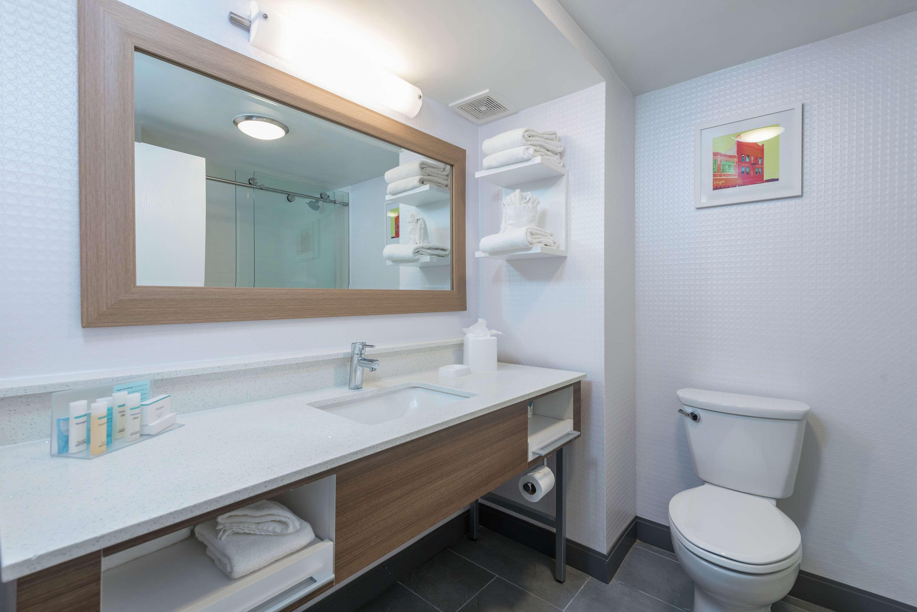 Double King Bed Non Smoking