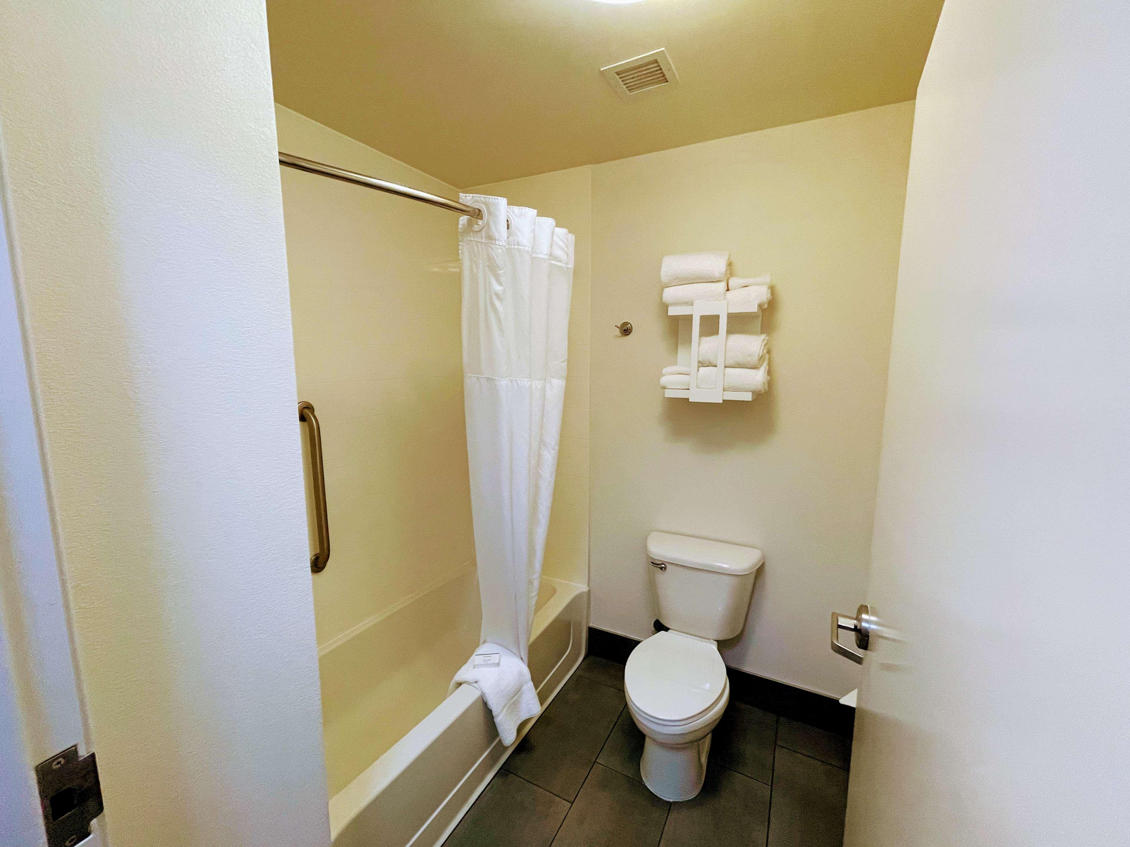 Studio King Bed Non Smoking