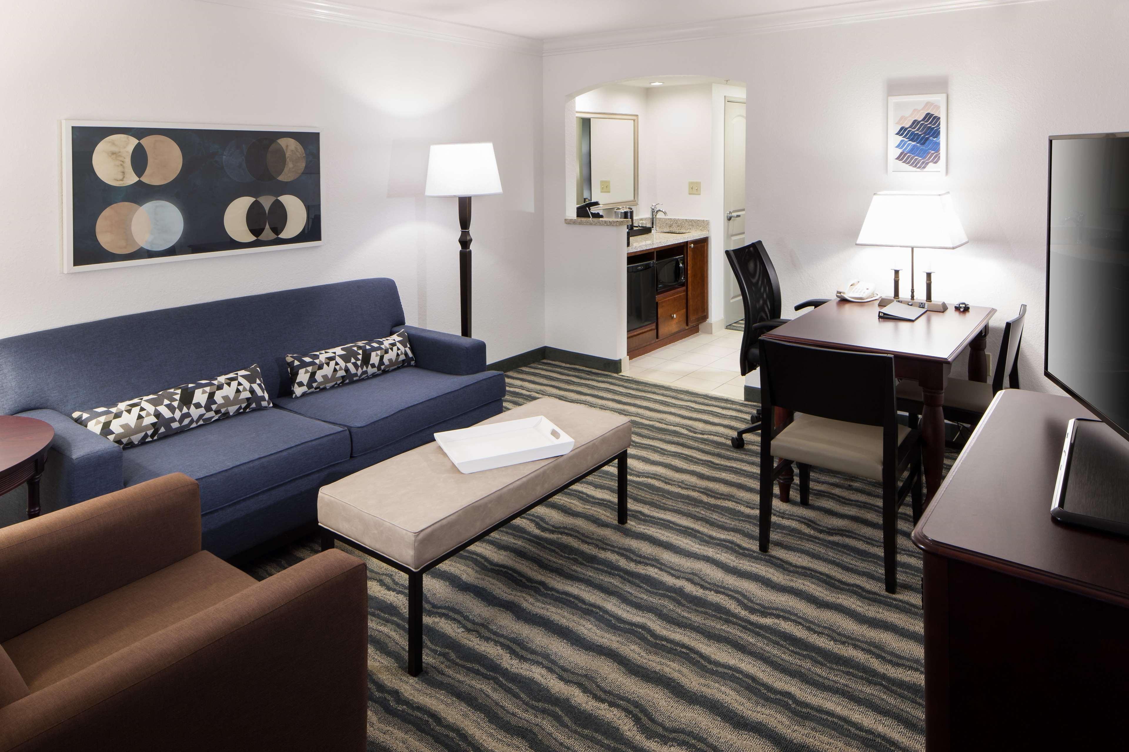 Suite Two Double Beds Non Smoking