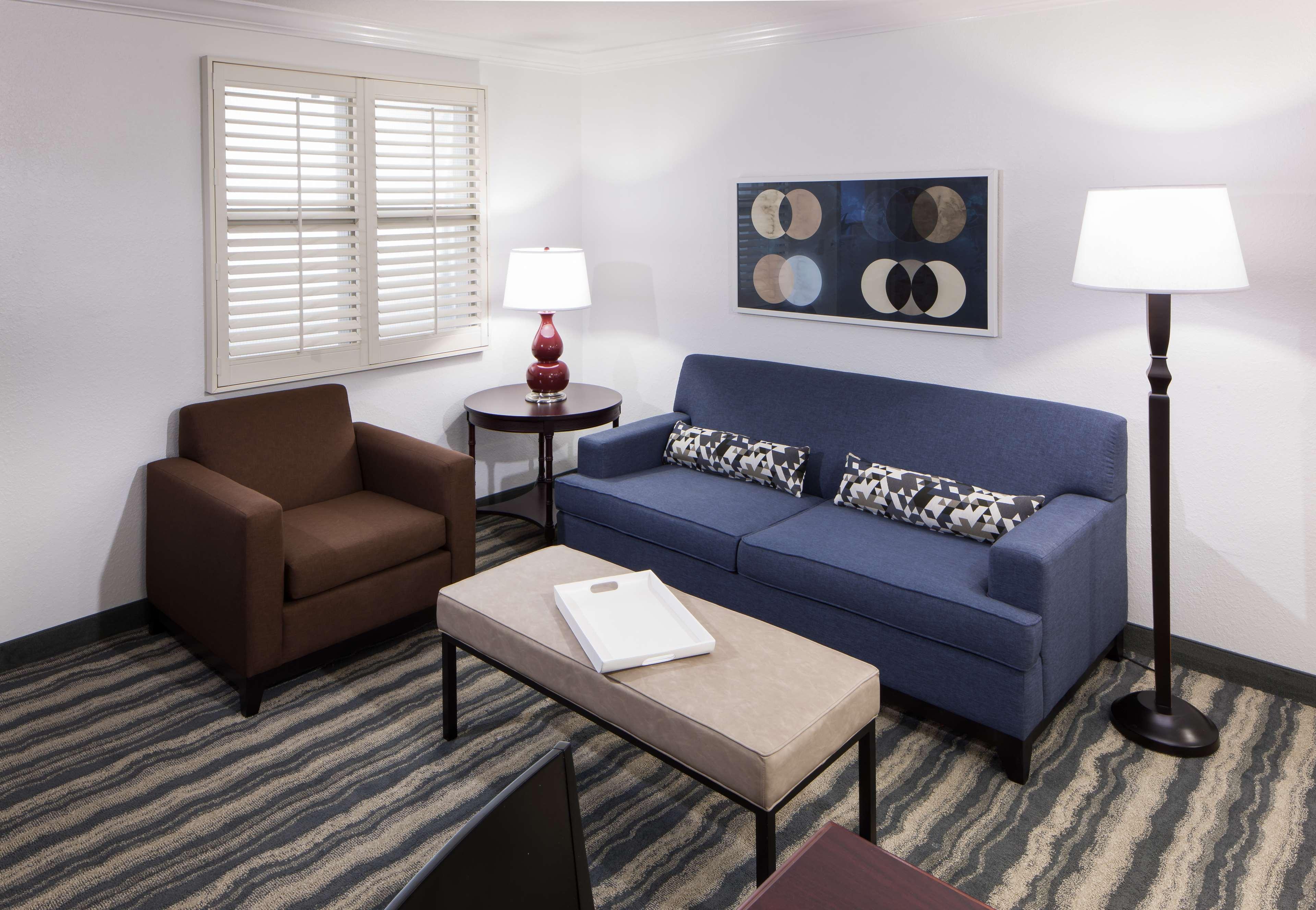 Suite Two Double Beds Non Smoking