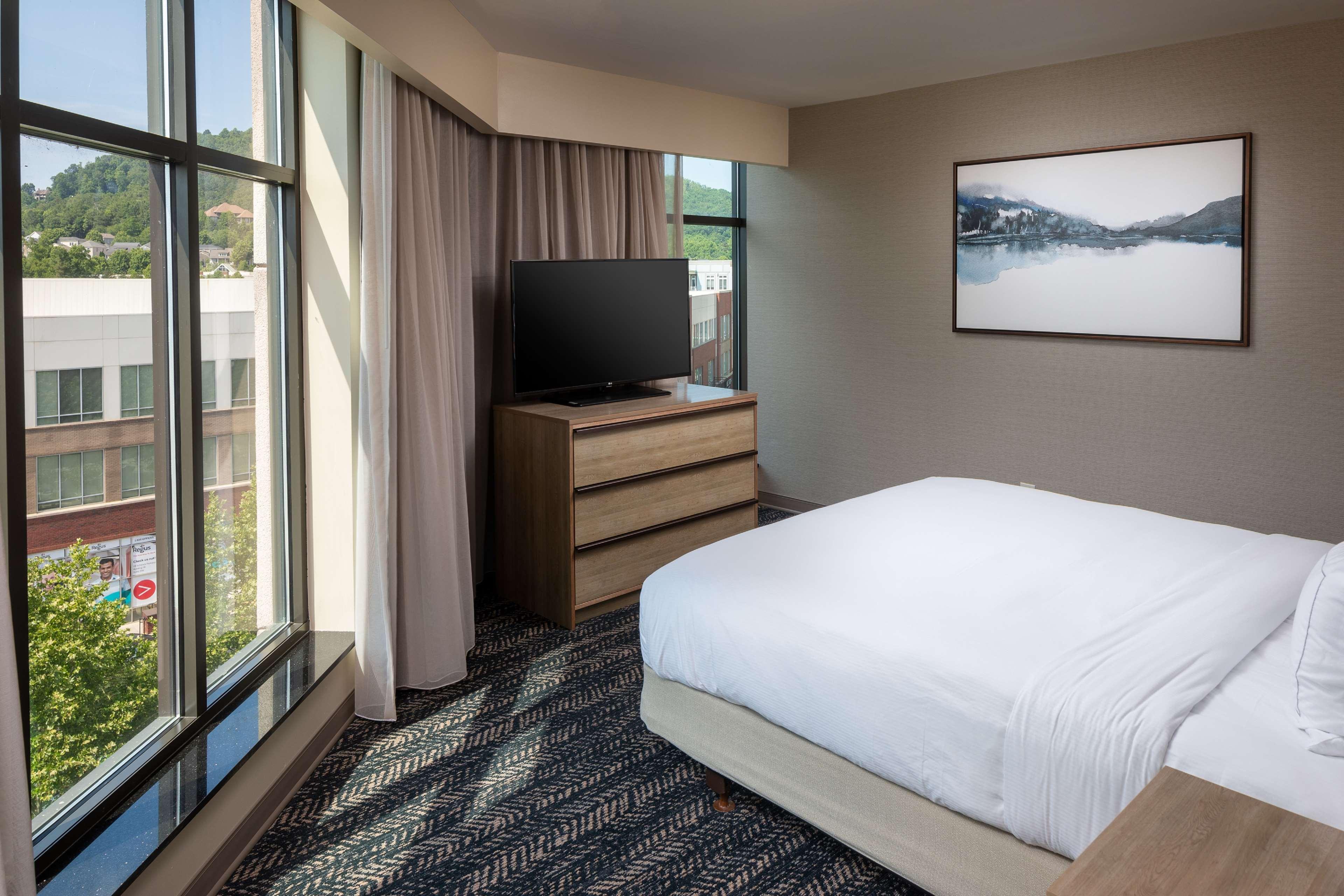 Junior Suite King Size Bed