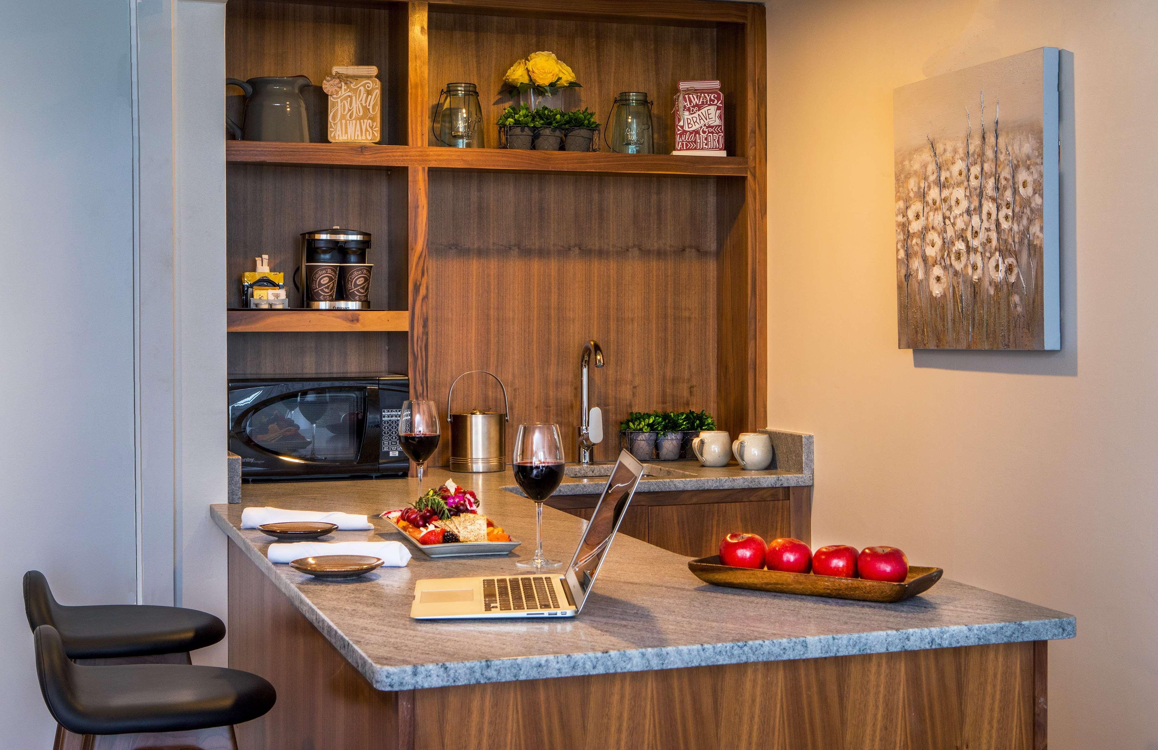 Suite King Bed Two Bedrooms