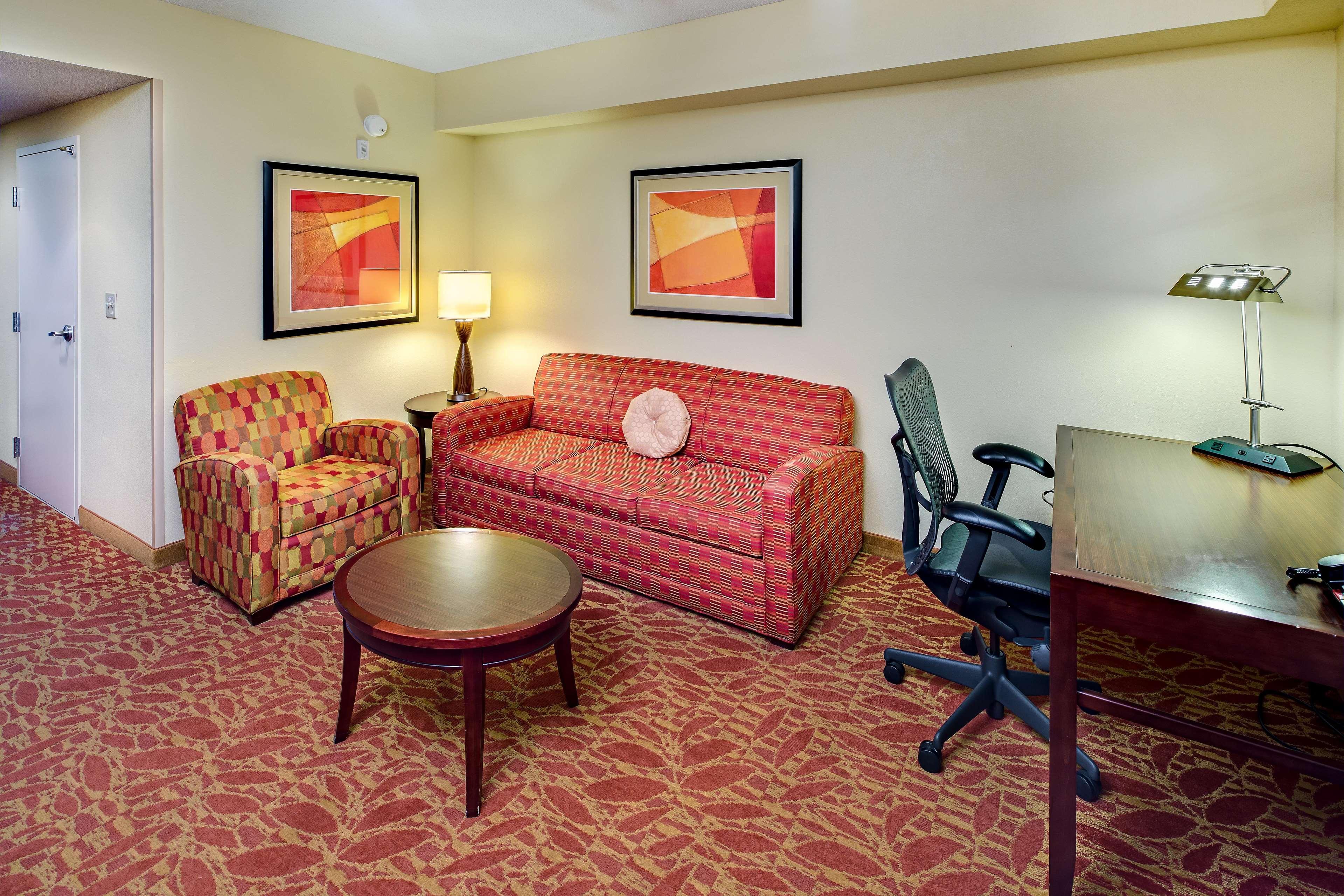 Suite Two Queen Beds One Bedroom