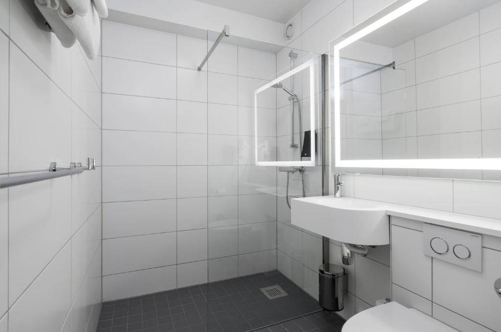 Double or Twin Accessible