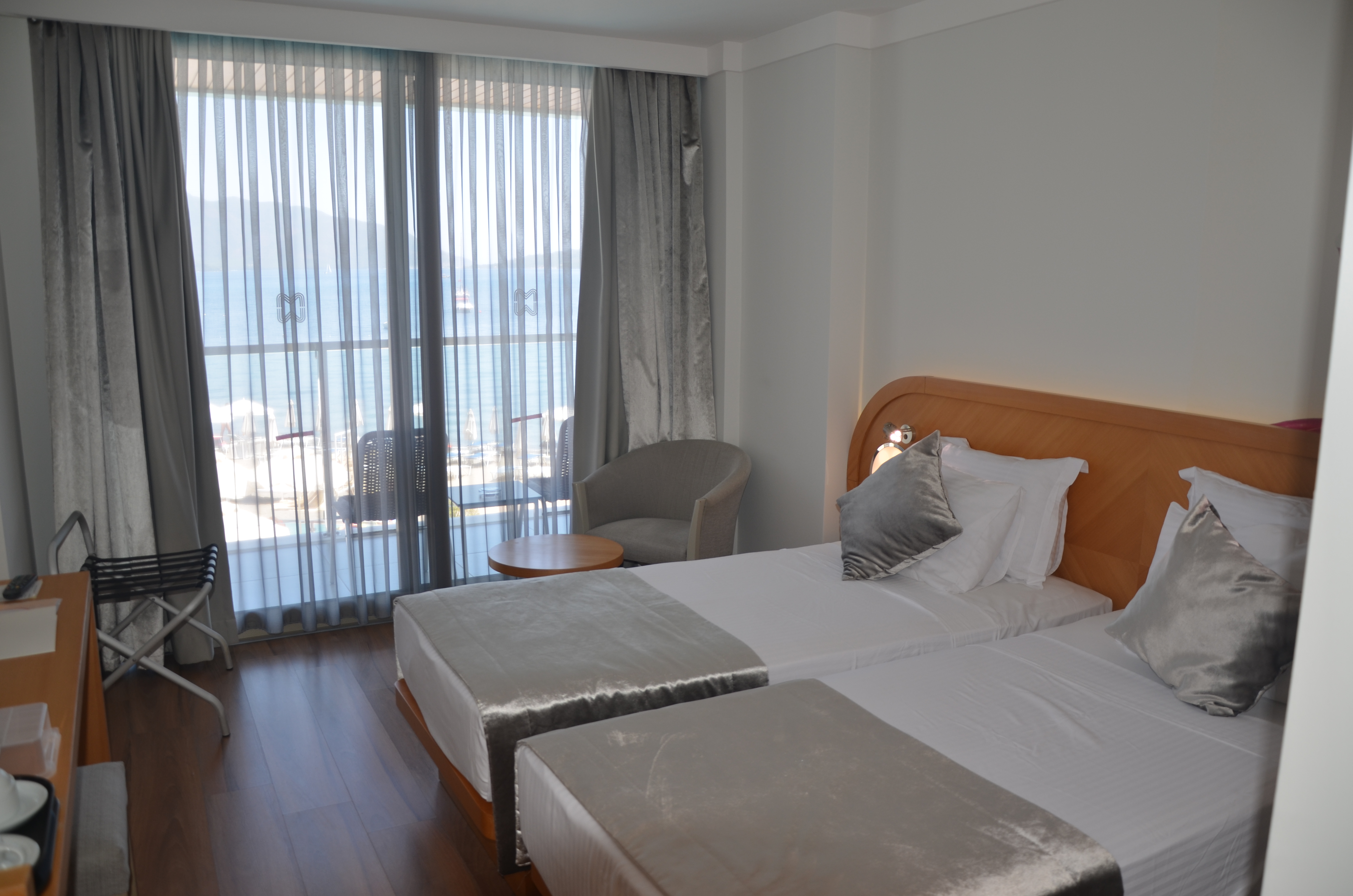 Double Single Sea View