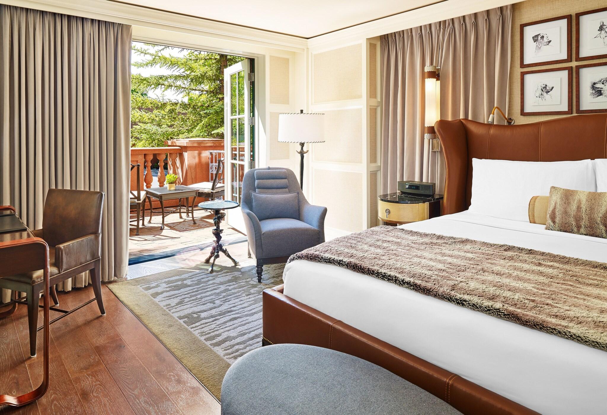 Double Deluxe King Bed