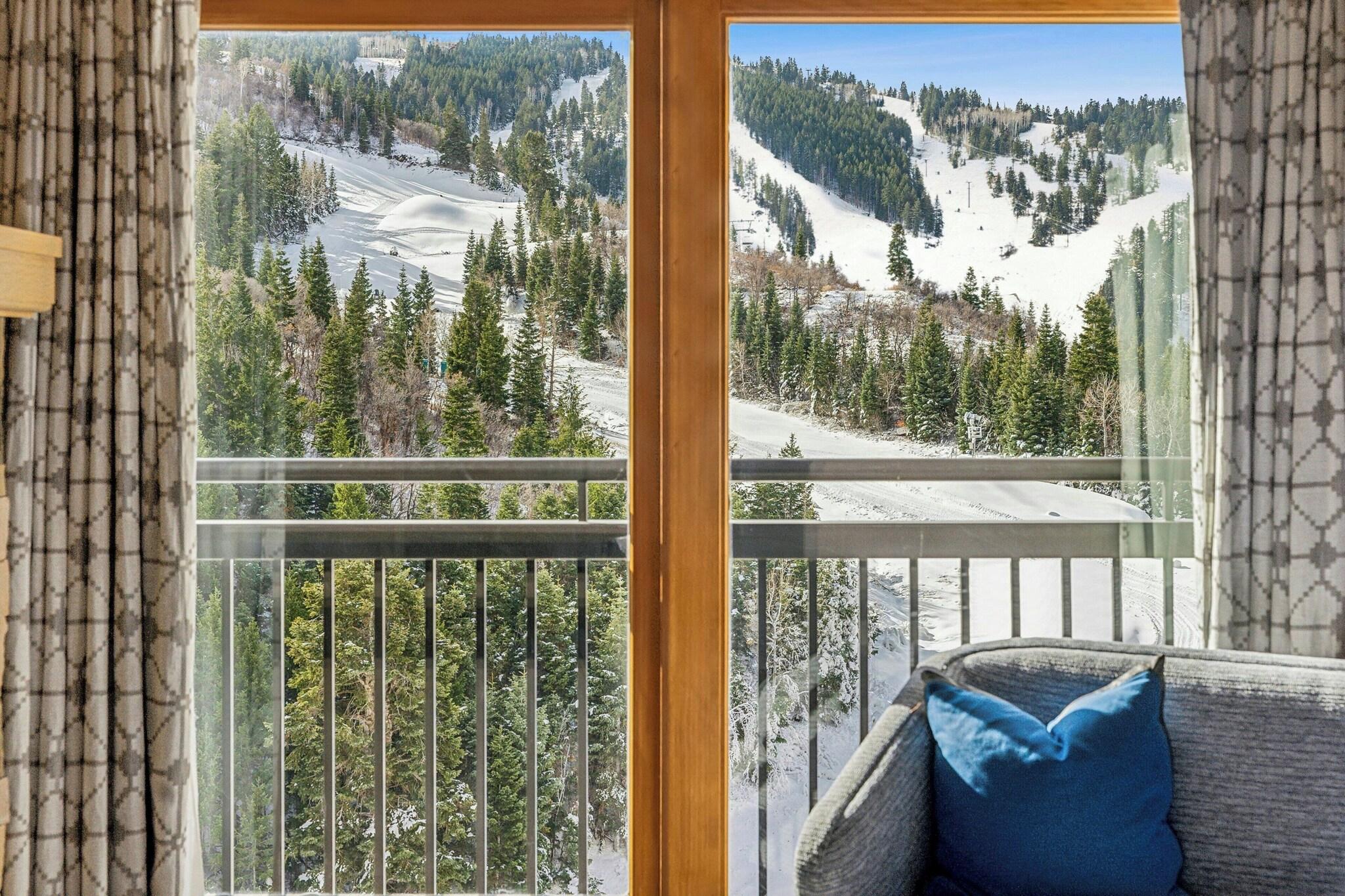 Suite One Bedroom with Views