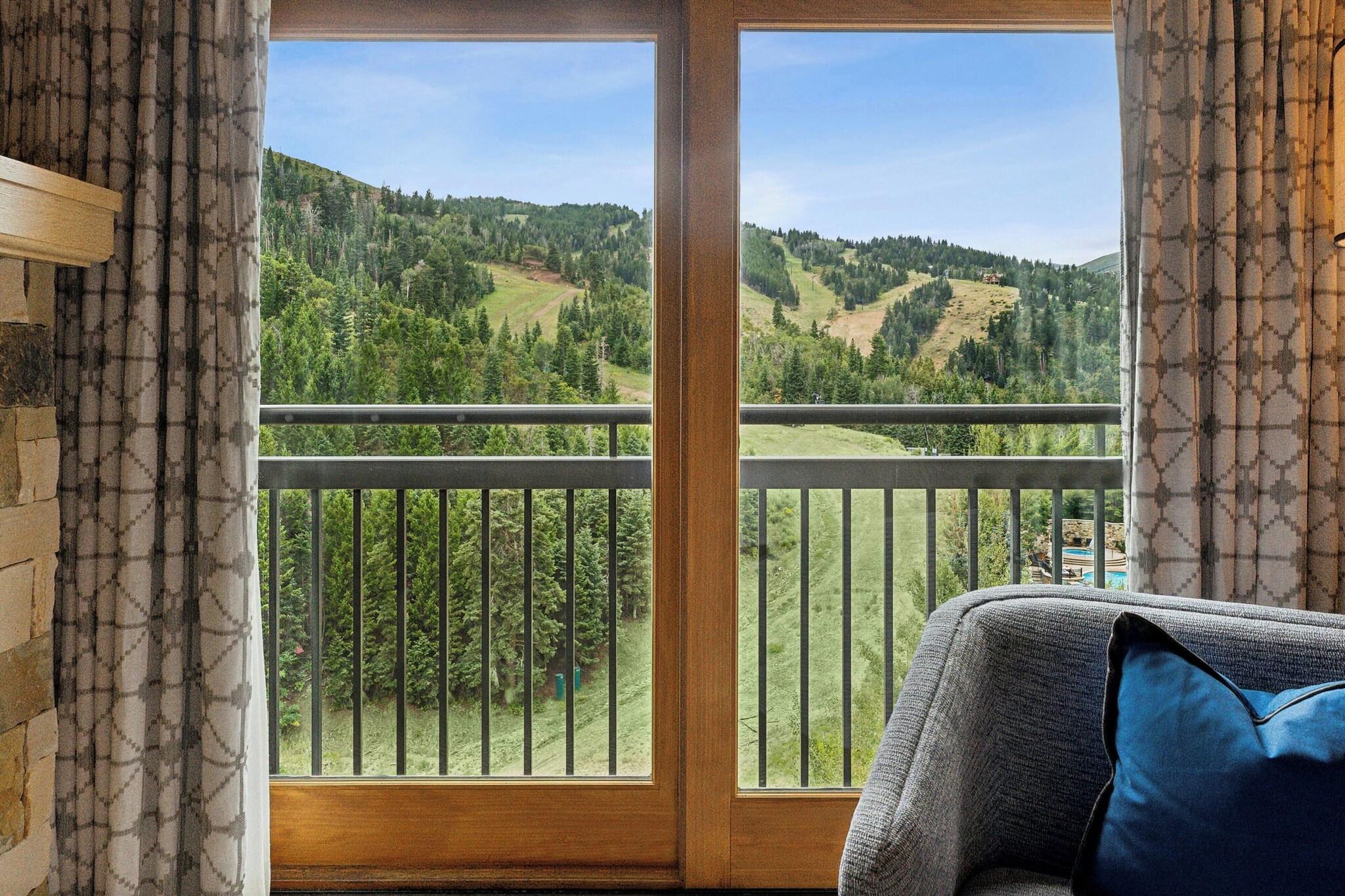 Suite One Bedroom with Views