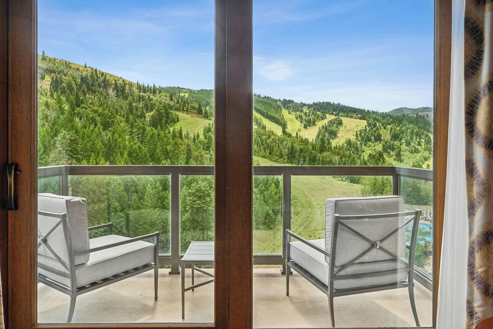 Suite One Bedroom with Views