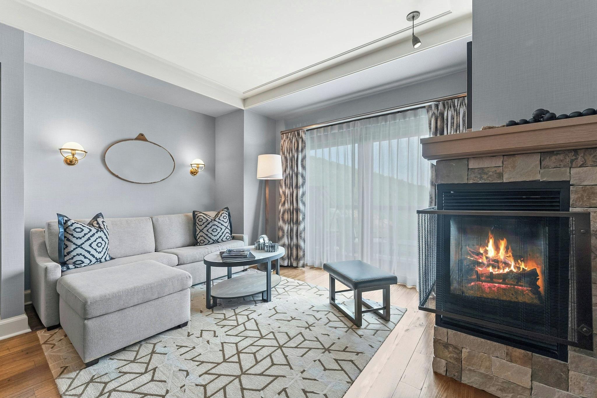 Suite with Views