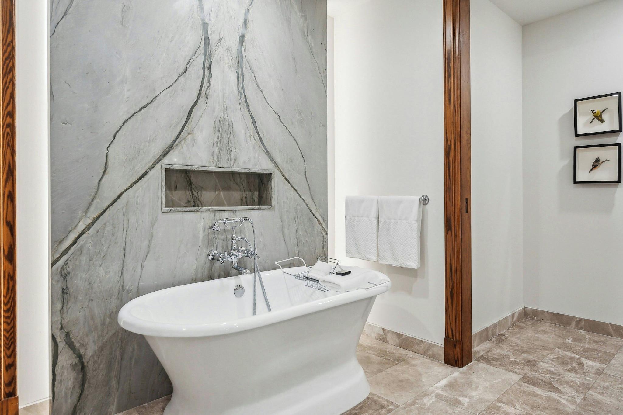 Double Deluxe Two Queen Beds