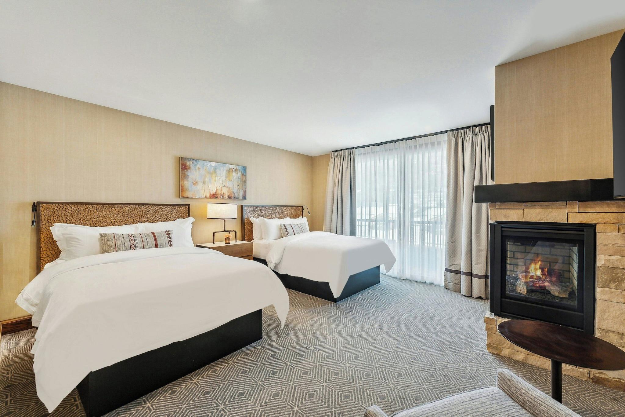 Double Deluxe Two Queen Beds