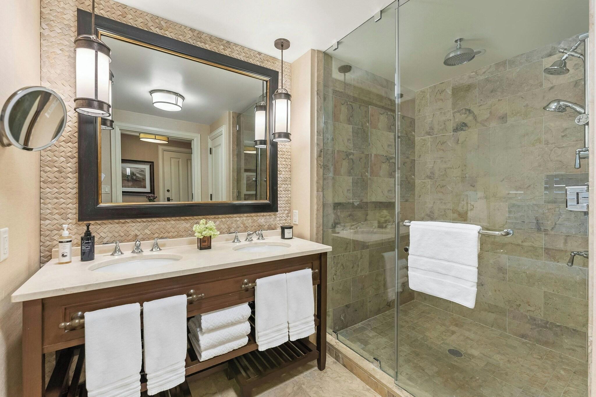 Double Deluxe with Views