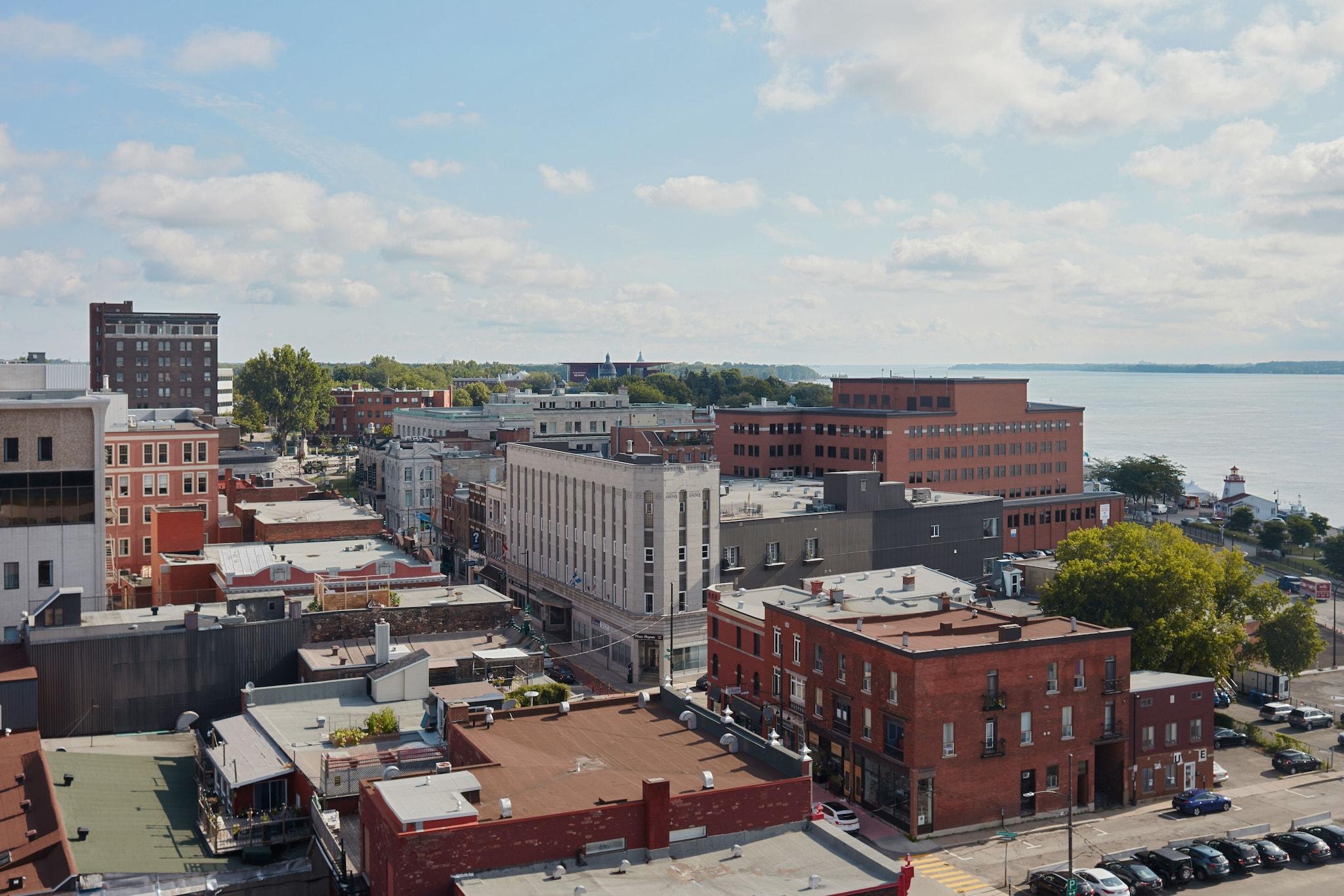 Double Deluxe King Bed
