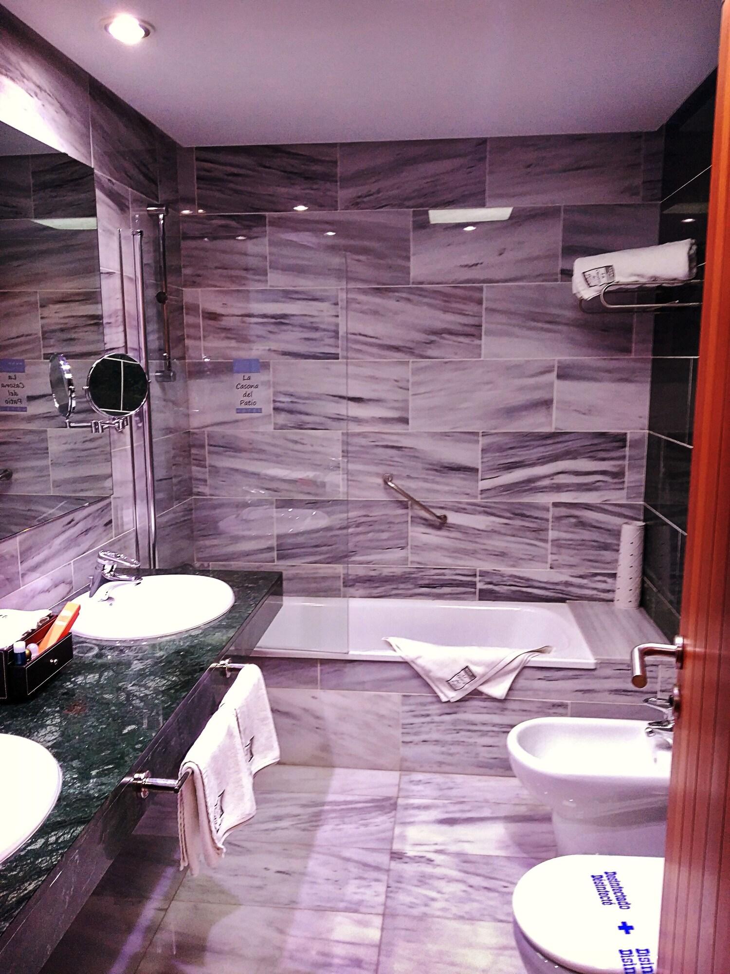 Double or Twin Standard