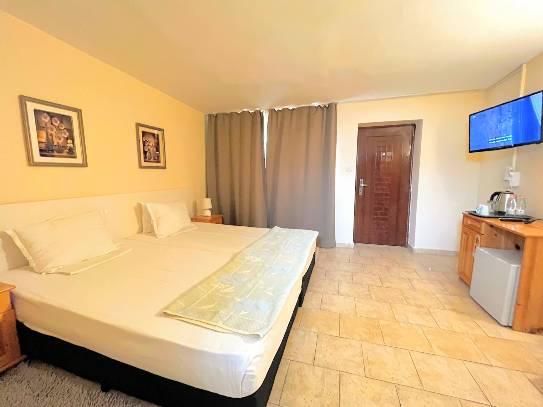 Double or Twin Economy