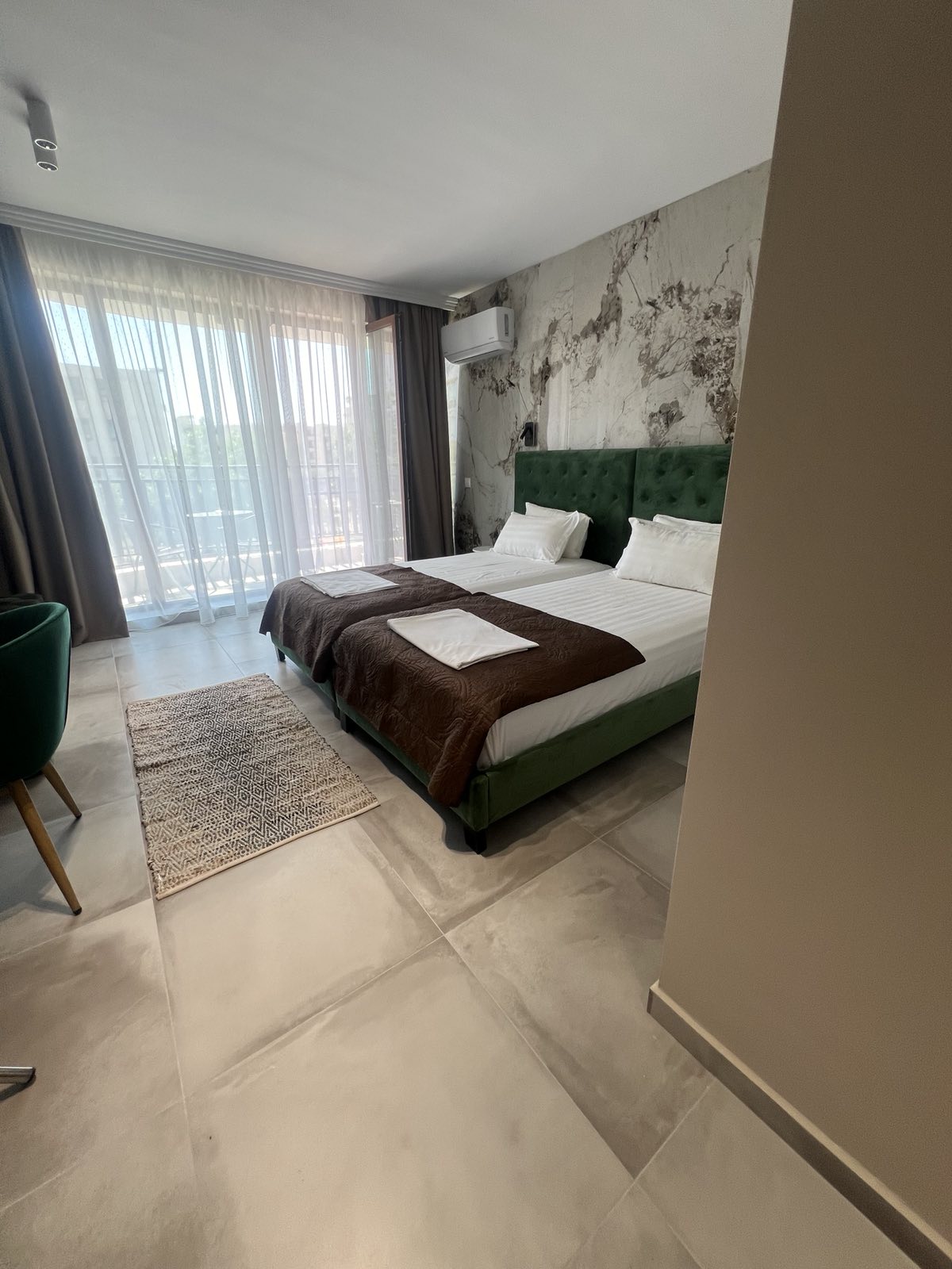 Room Deluxe Two Beds