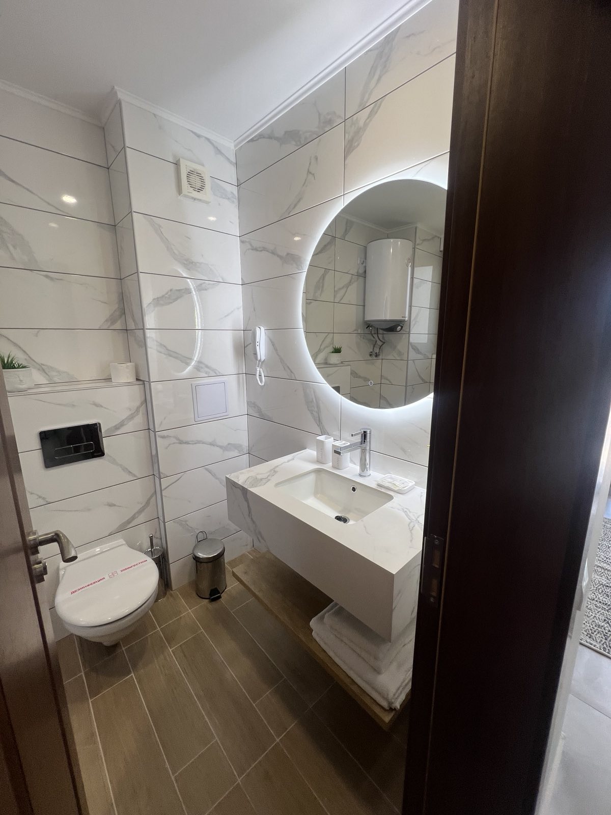 Double or Twin Deluxe One Bed