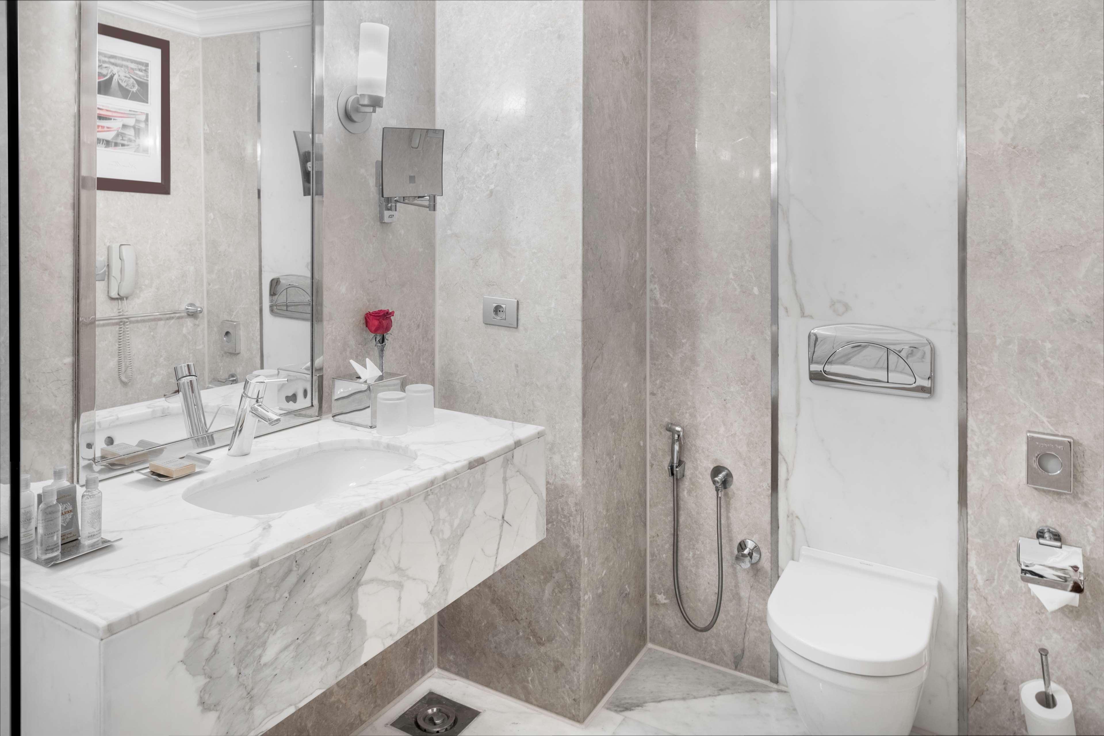 Double Guest Room King Bed