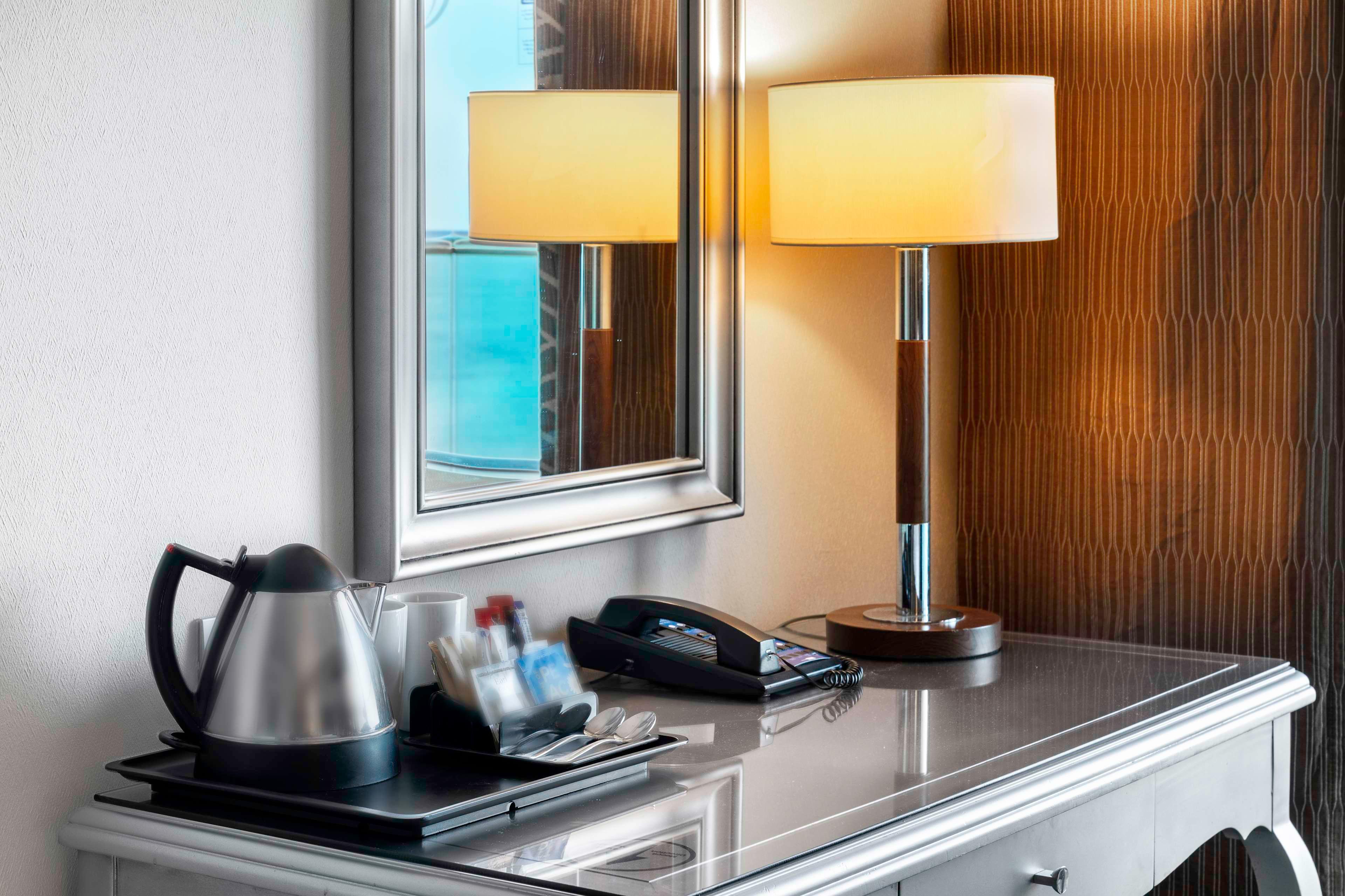 Twin Deluxe with Views