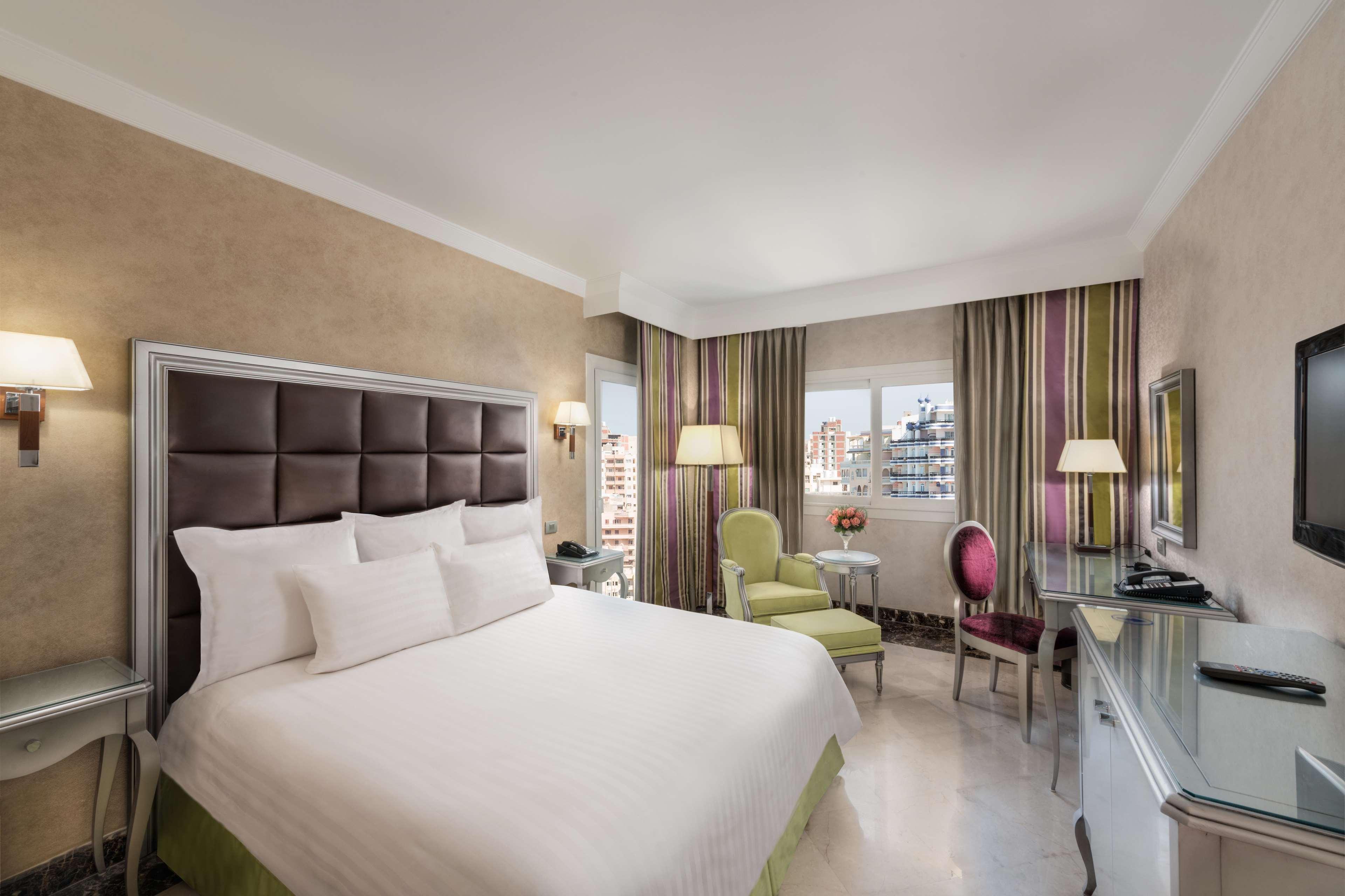 Double Guest Room King Bed