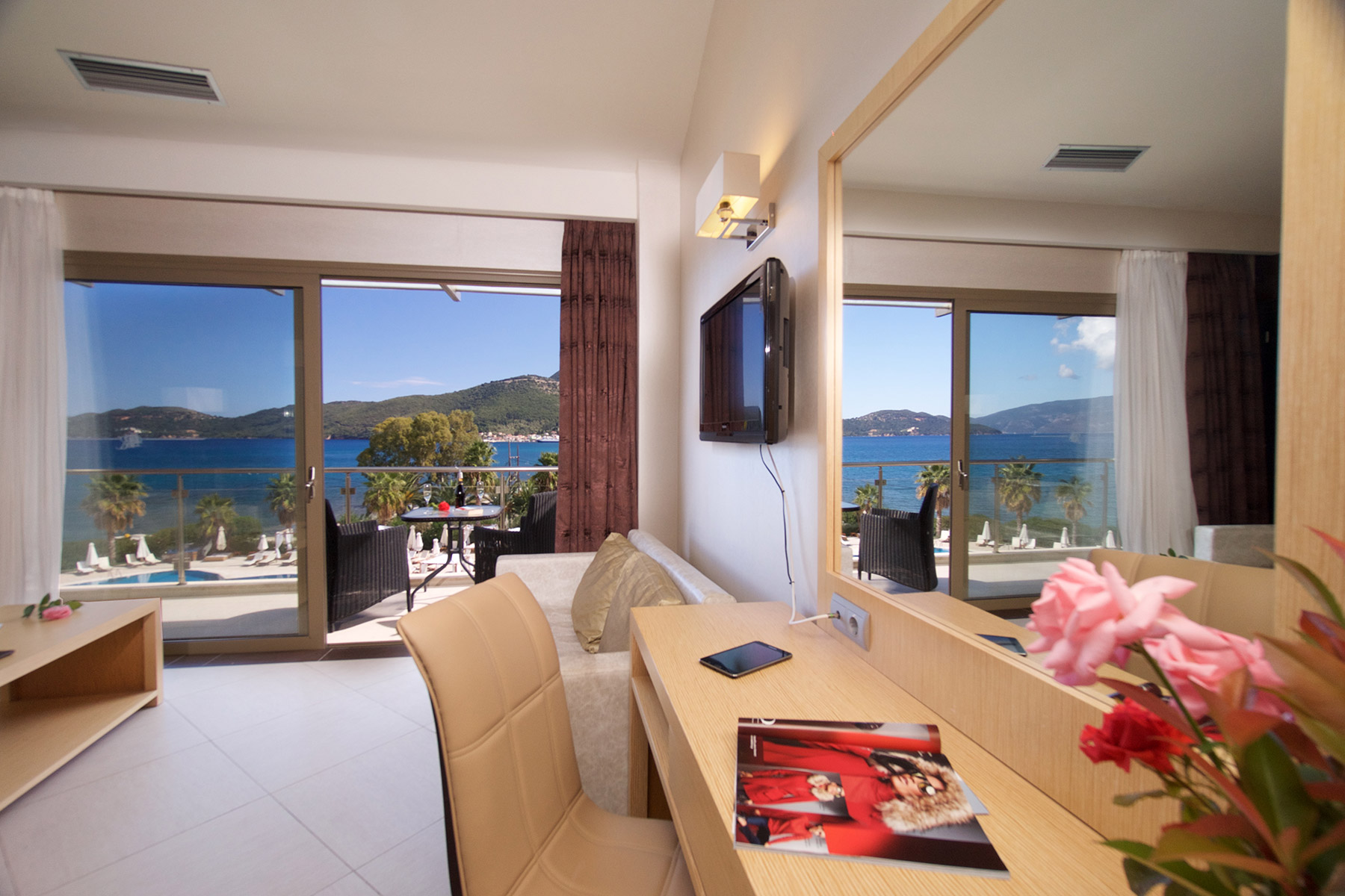 Double or Twin Deluxe Sea View
