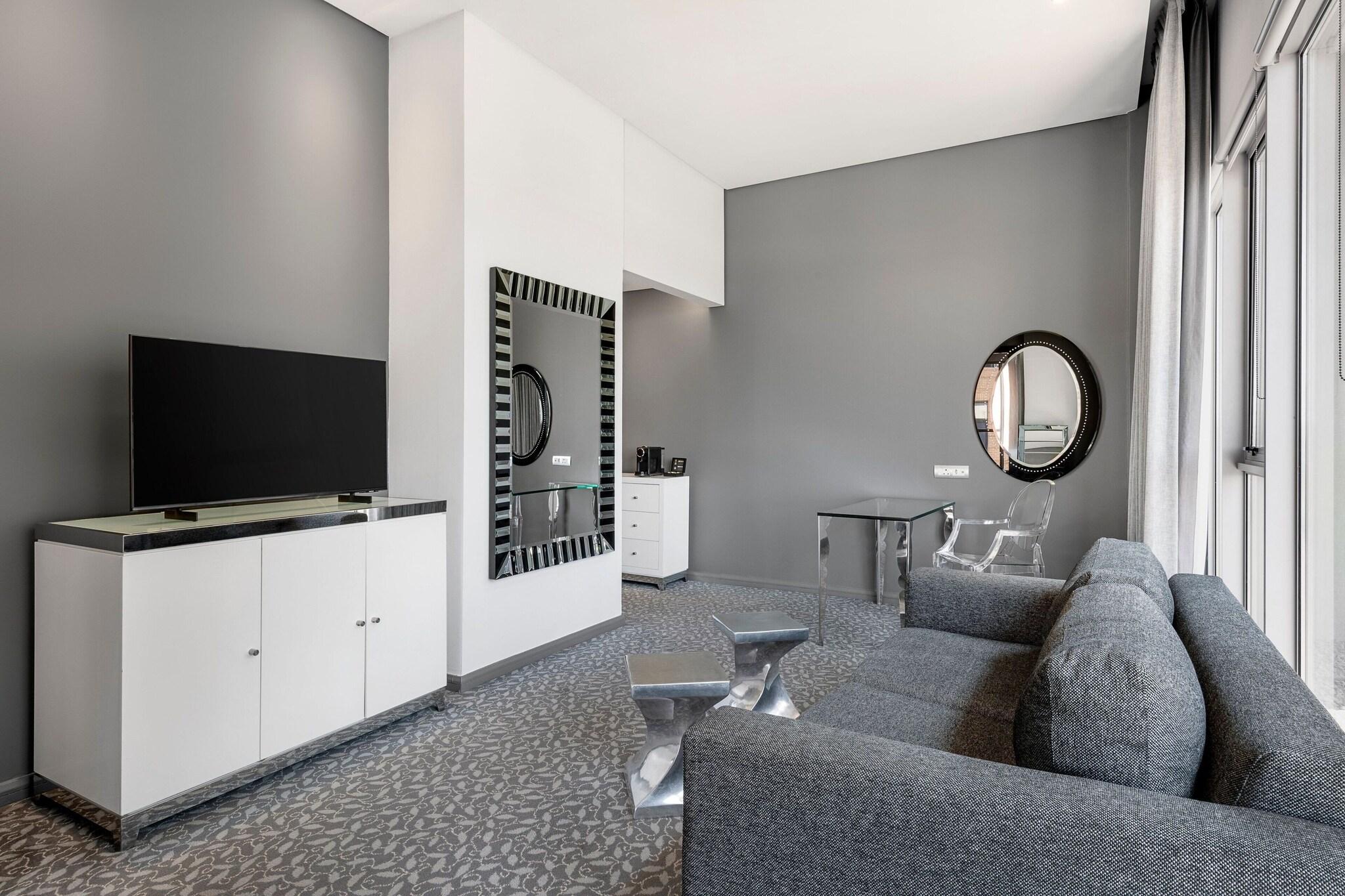 Junior Suite King Size Bed