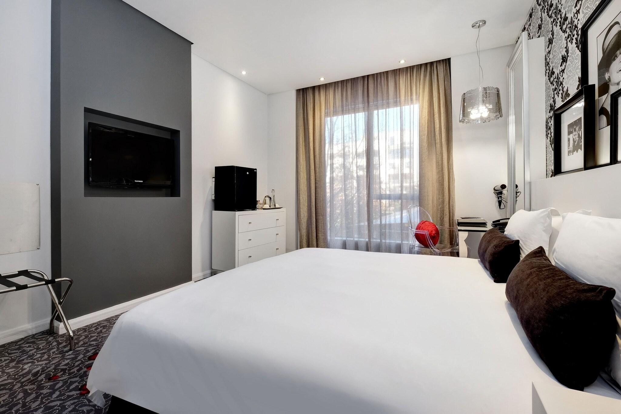 Double King Bed Non Smoking