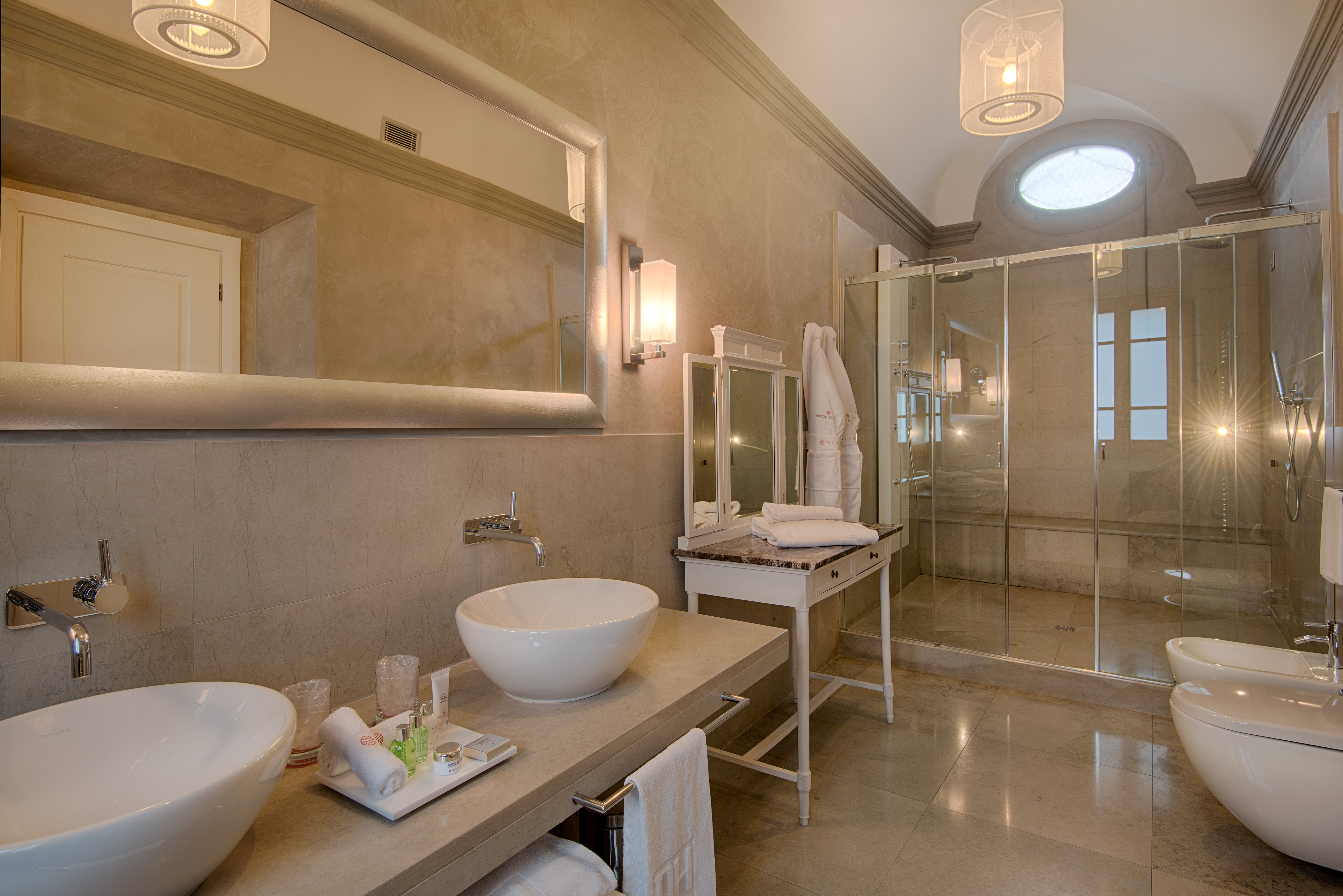 Double or Twin Standard