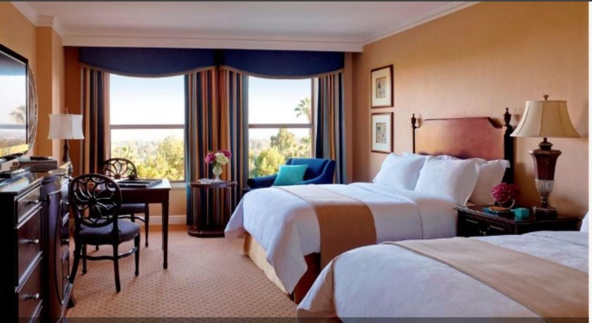 Double Deluxe Two Queen Beds