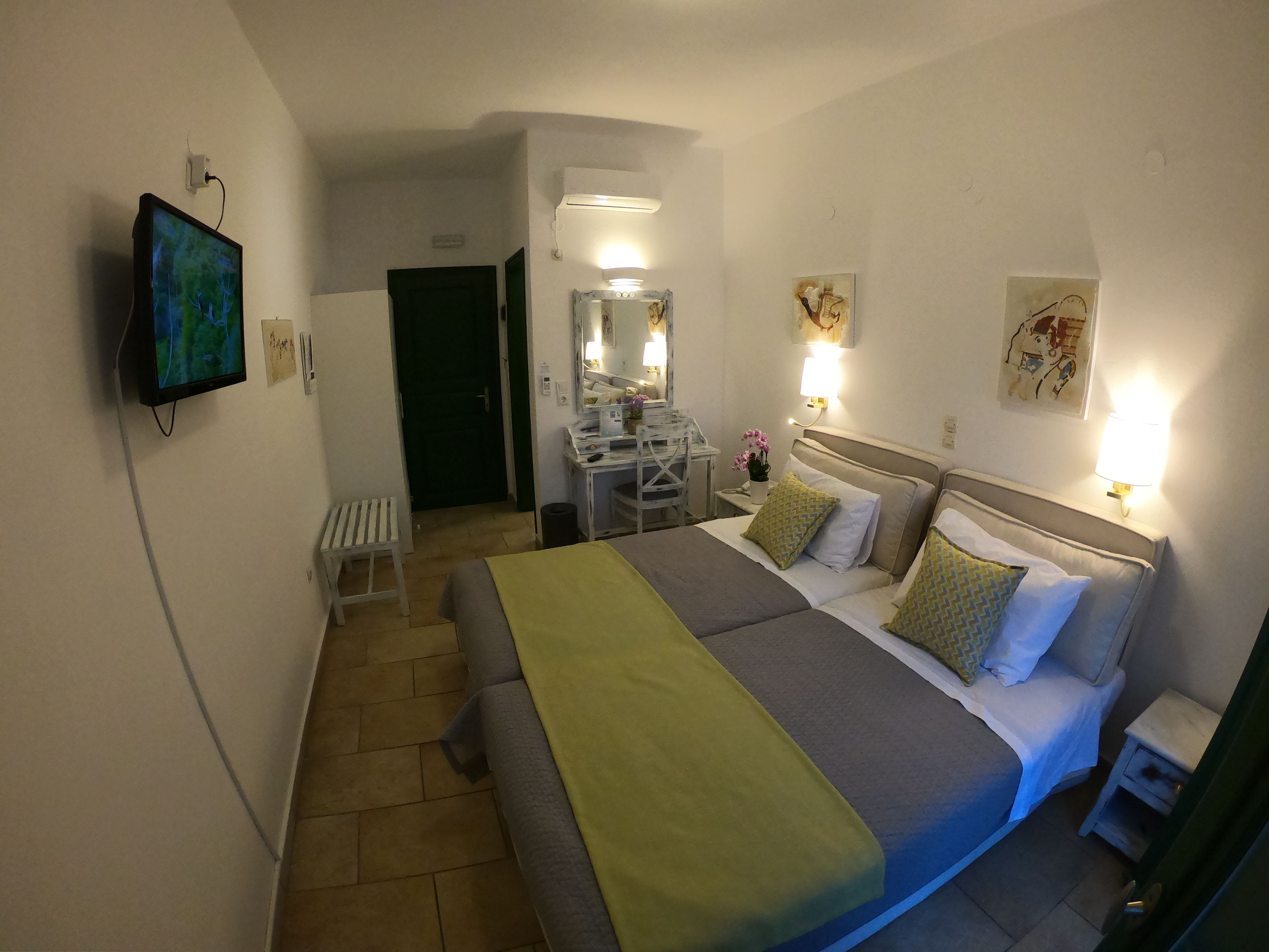 Double or Twin Superior