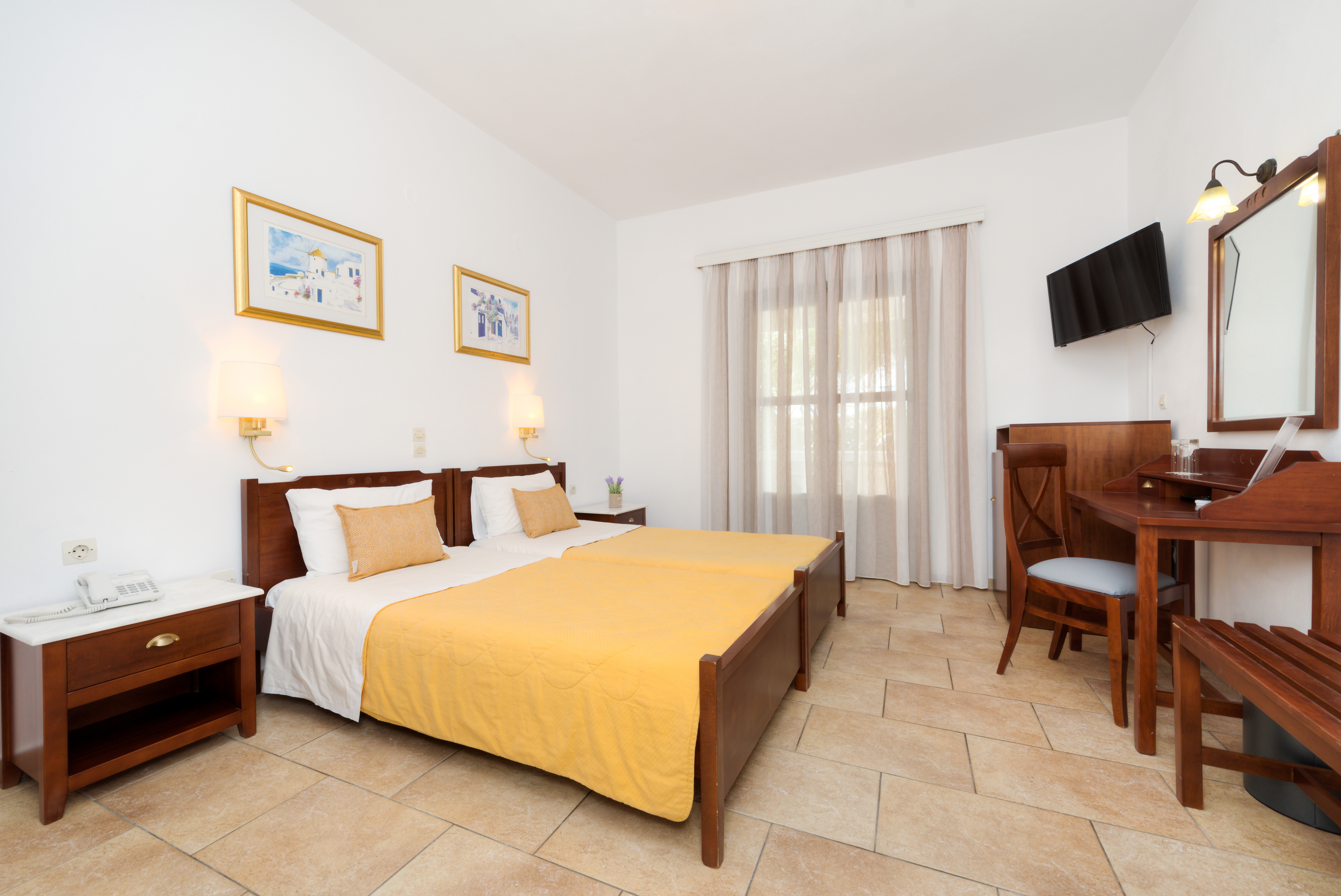 Double or Twin Standard