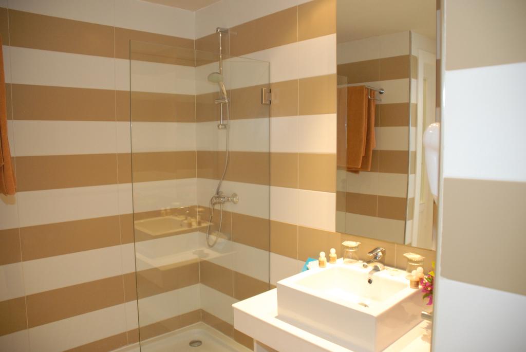 Quadruple Garden View