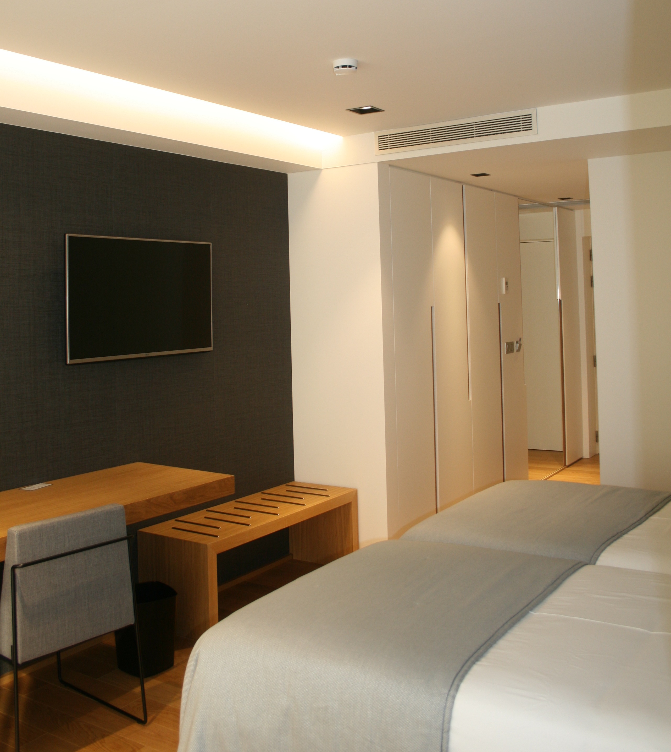 Double or Twin Standard