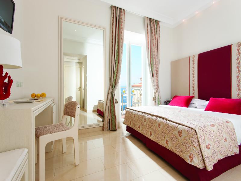 Double or Twin Superior Sea View