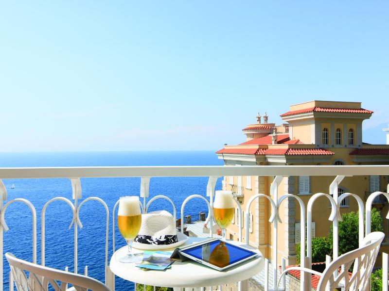 Double or Twin Deluxe Sea View