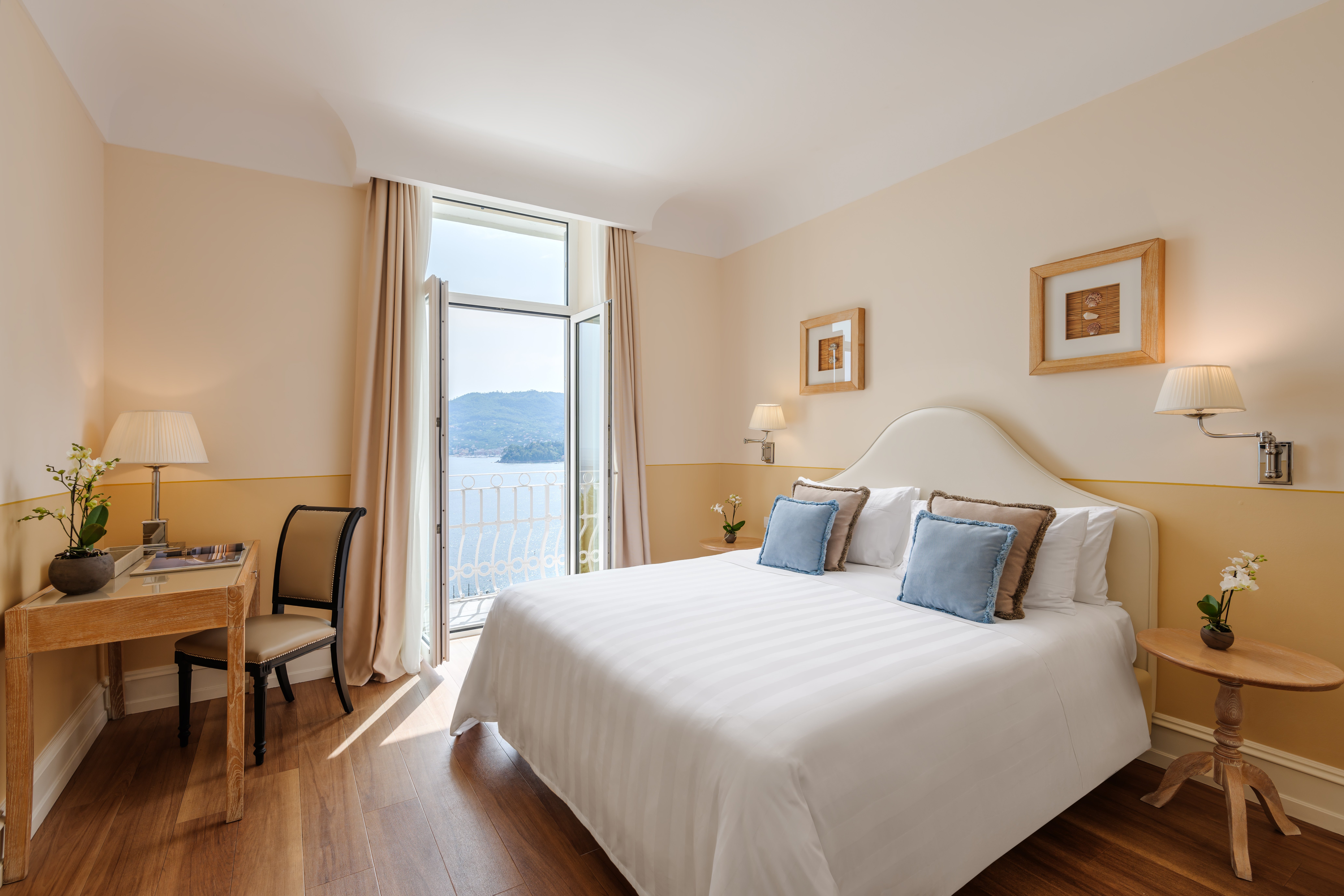 Twin Deluxe Sea View