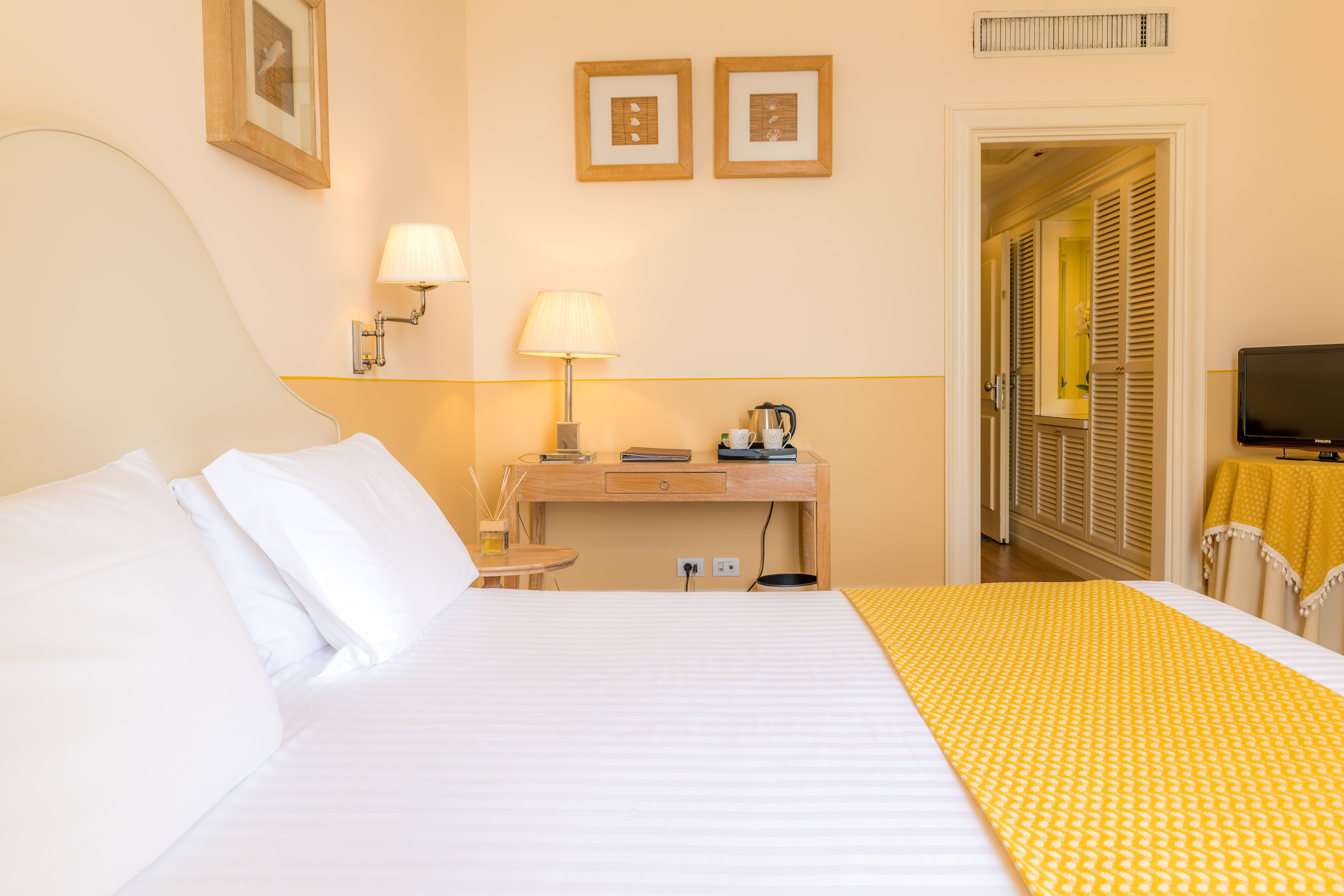 Double or Twin Deluxe Sea View