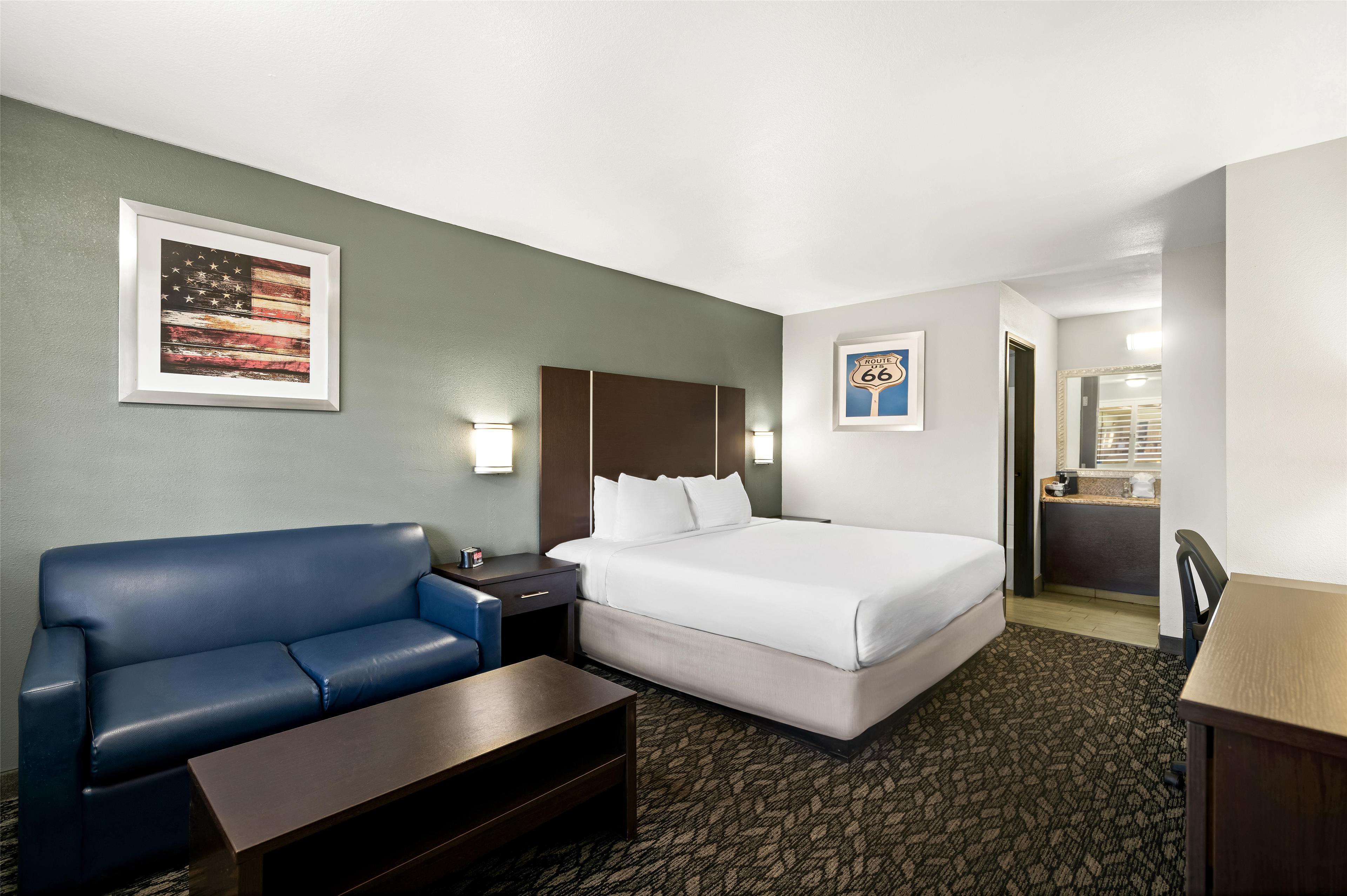 Room King Bed Non Smoking