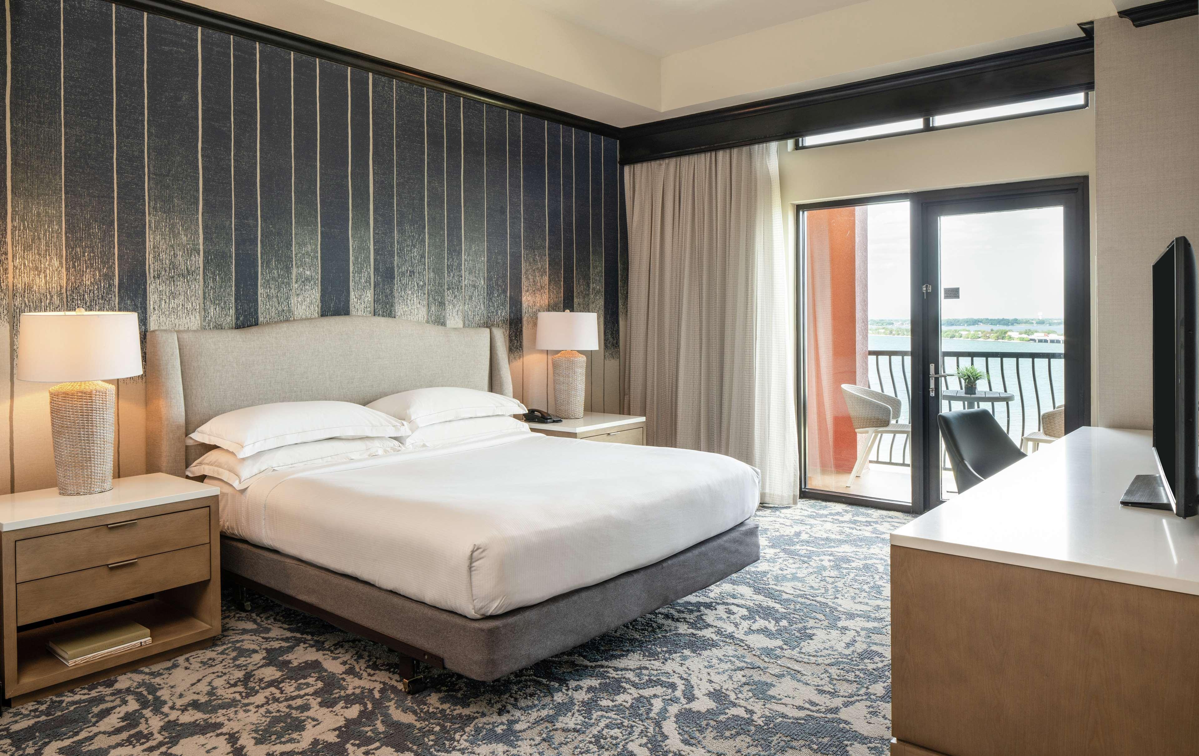 Suite King Bed One Bedroom 