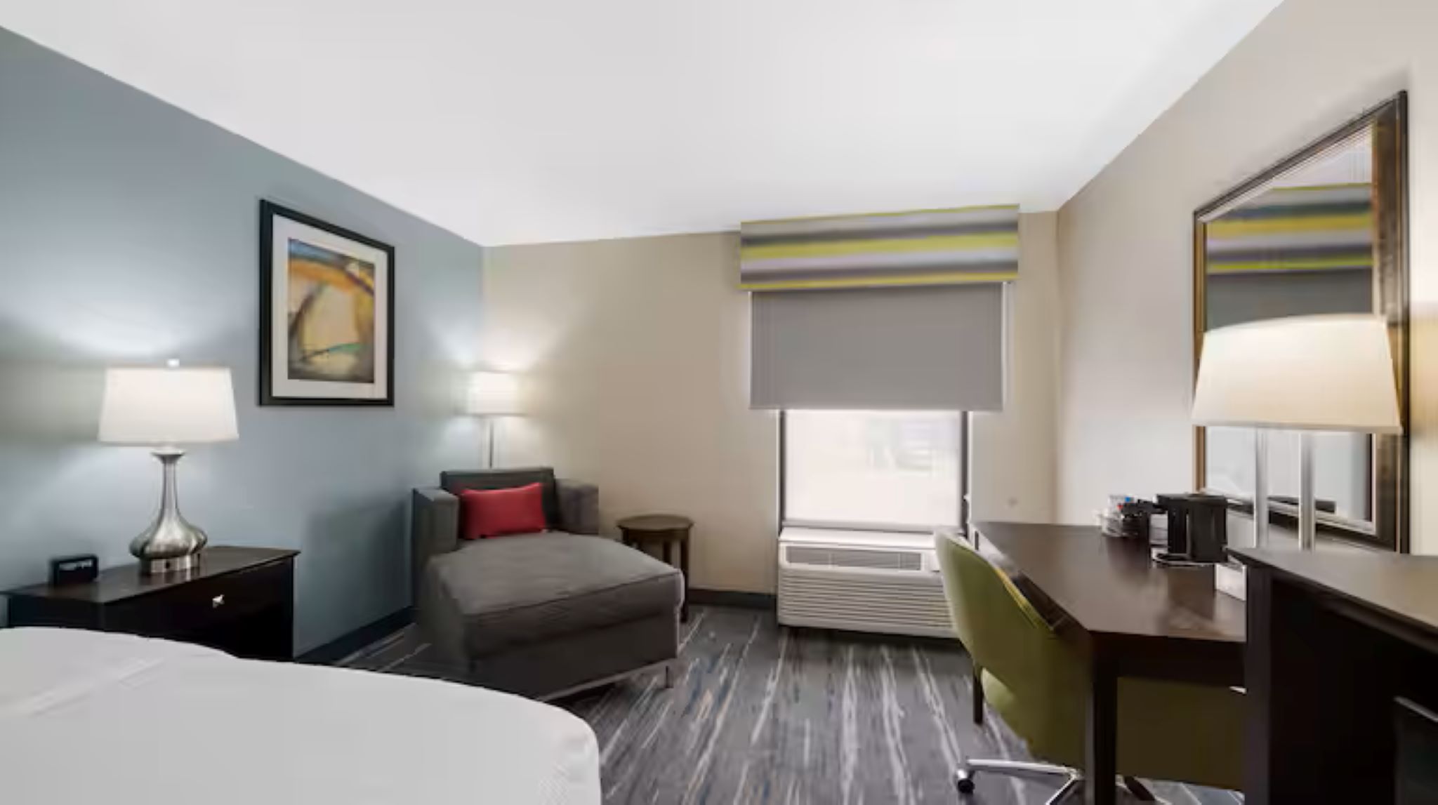 Double King Bed Non Smoking