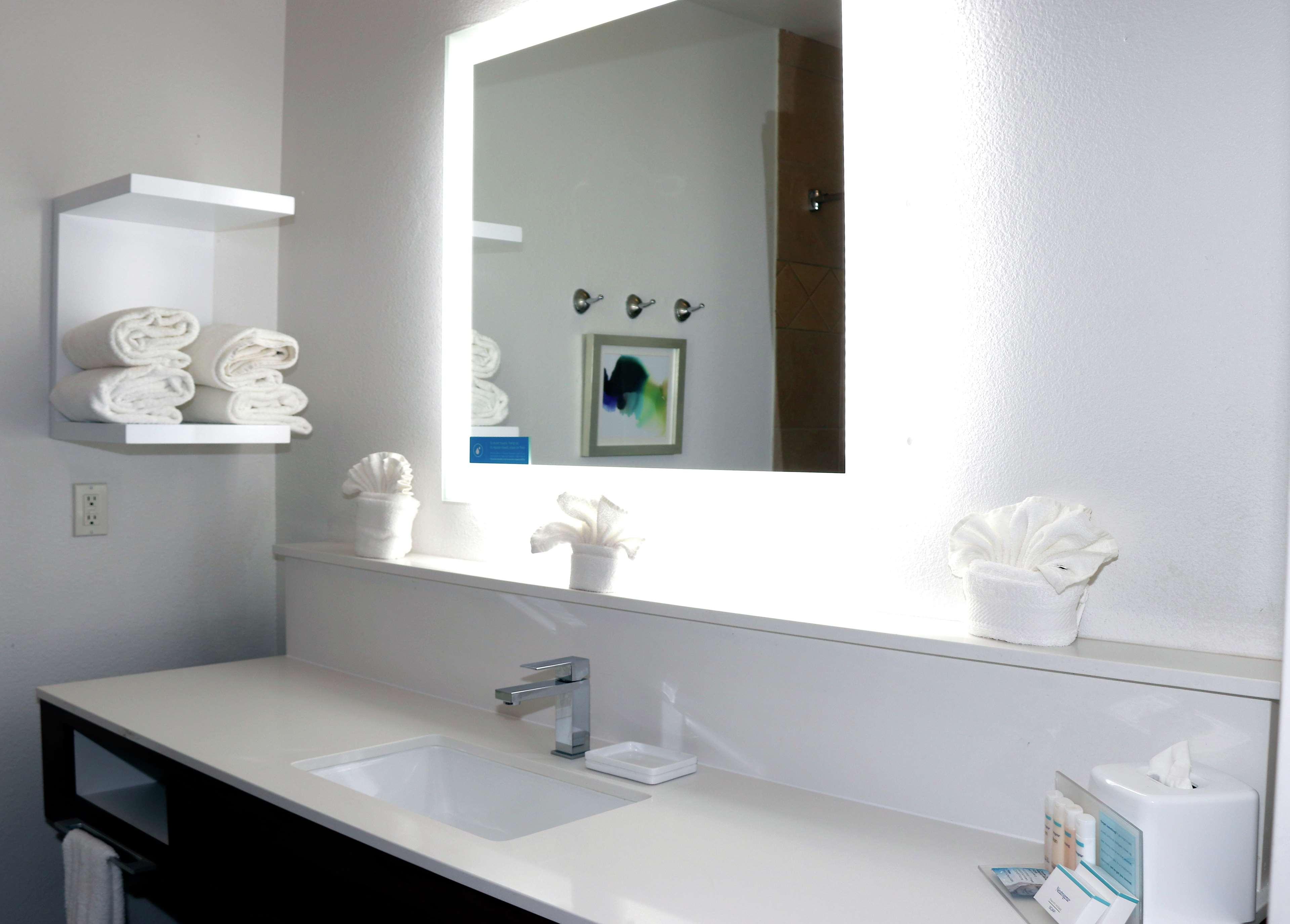 Studio King Size Bed