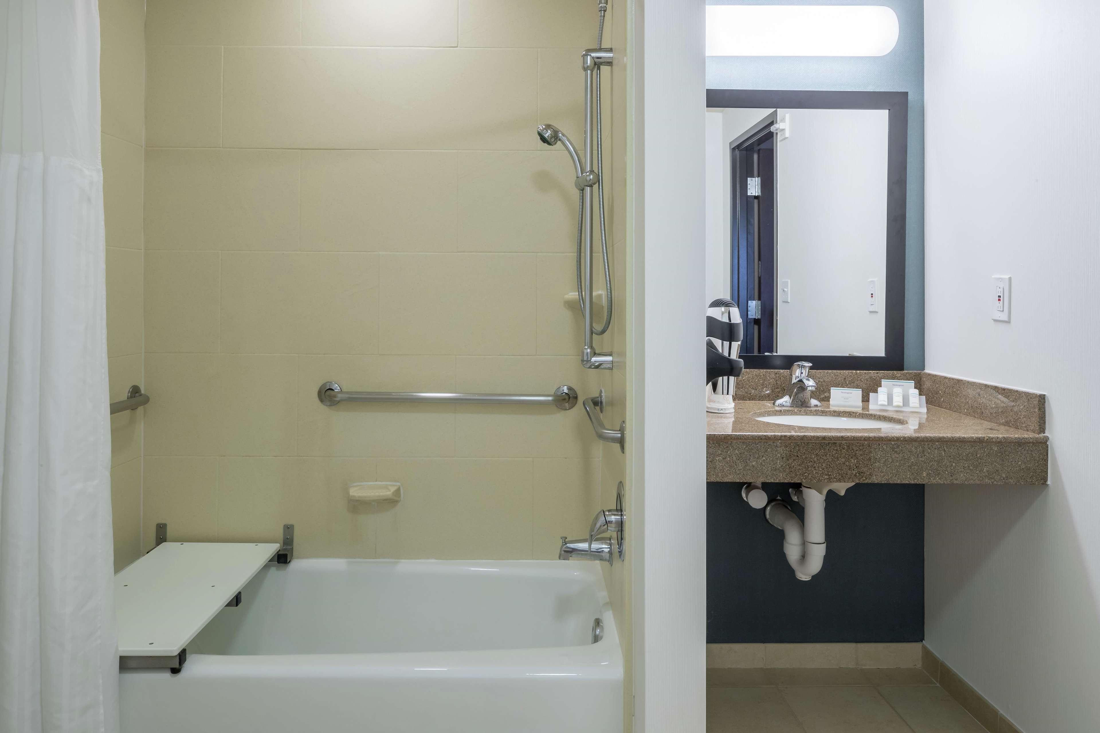 Room Premium King Bed