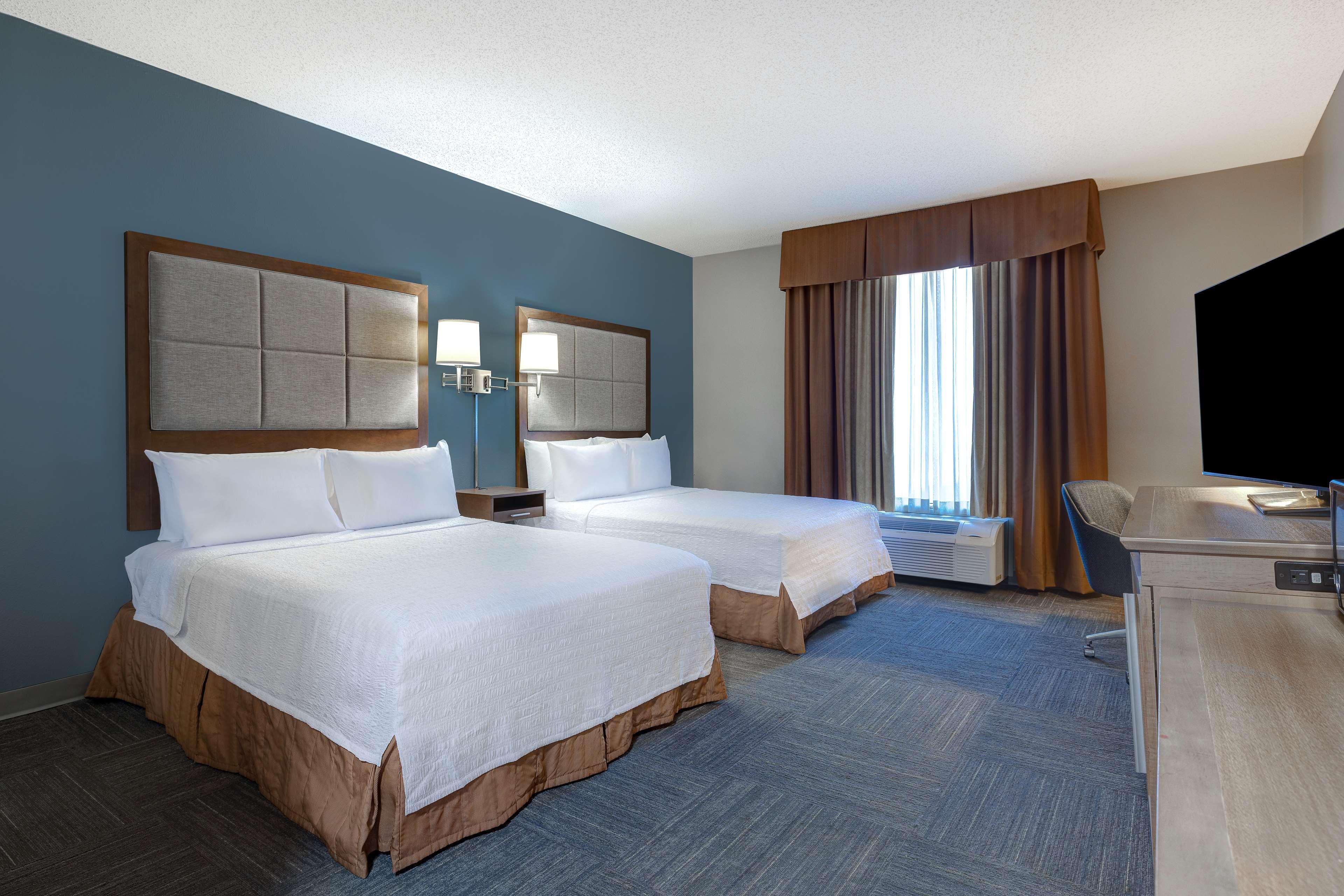 Double Two Queen Beds Non Smoking