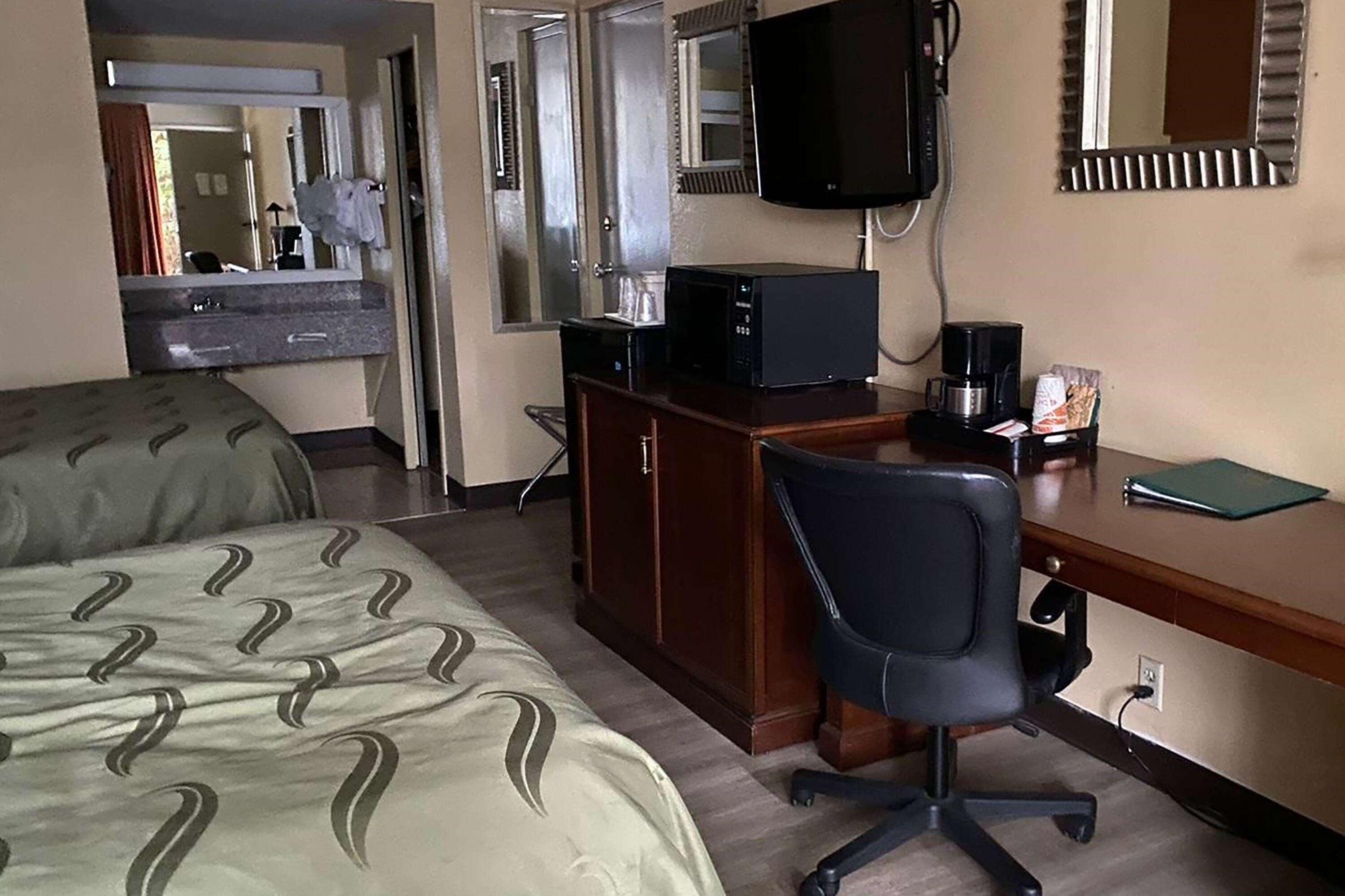 Studio Two Double Beds Non Smoking