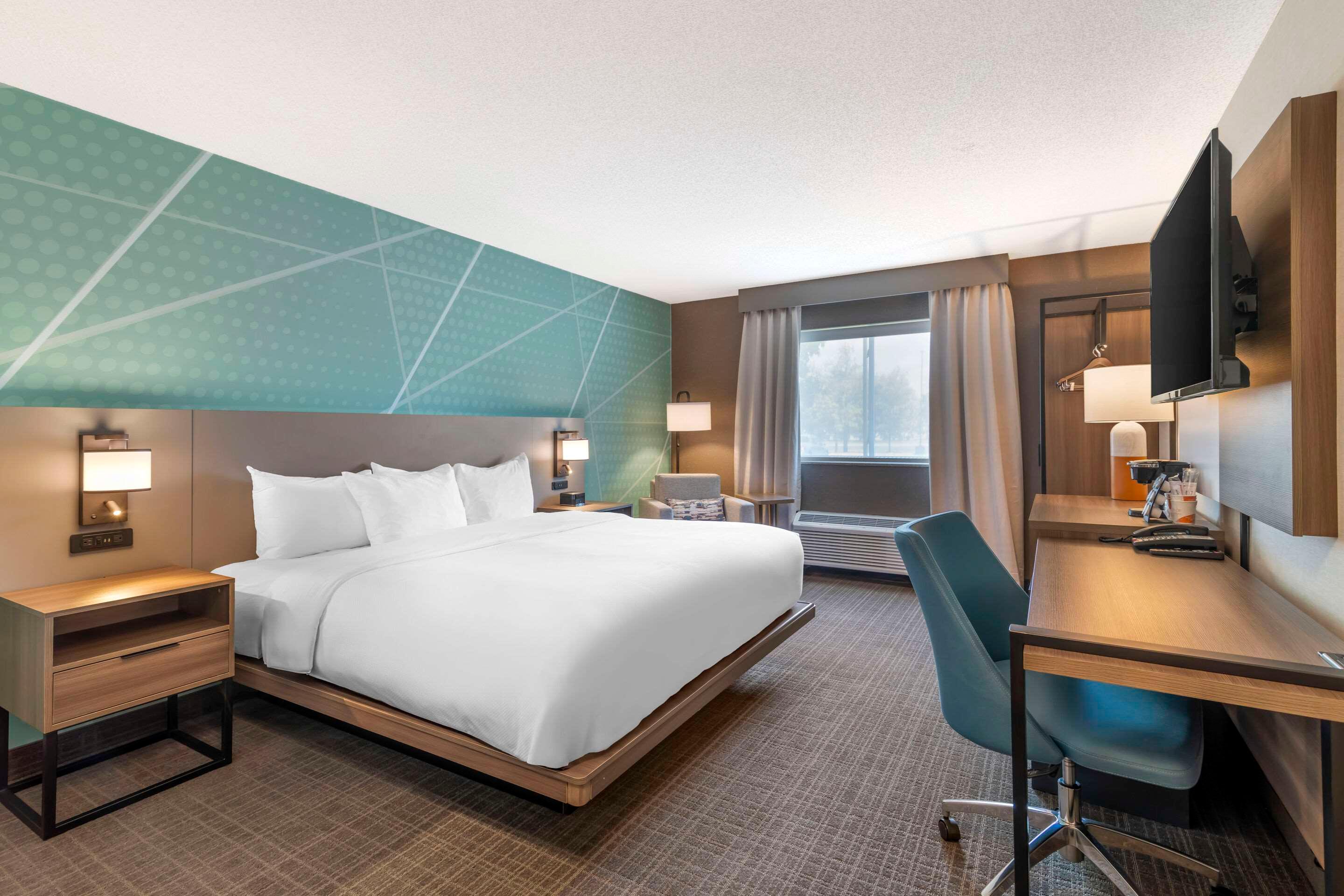 Double King Bed Non Smoking