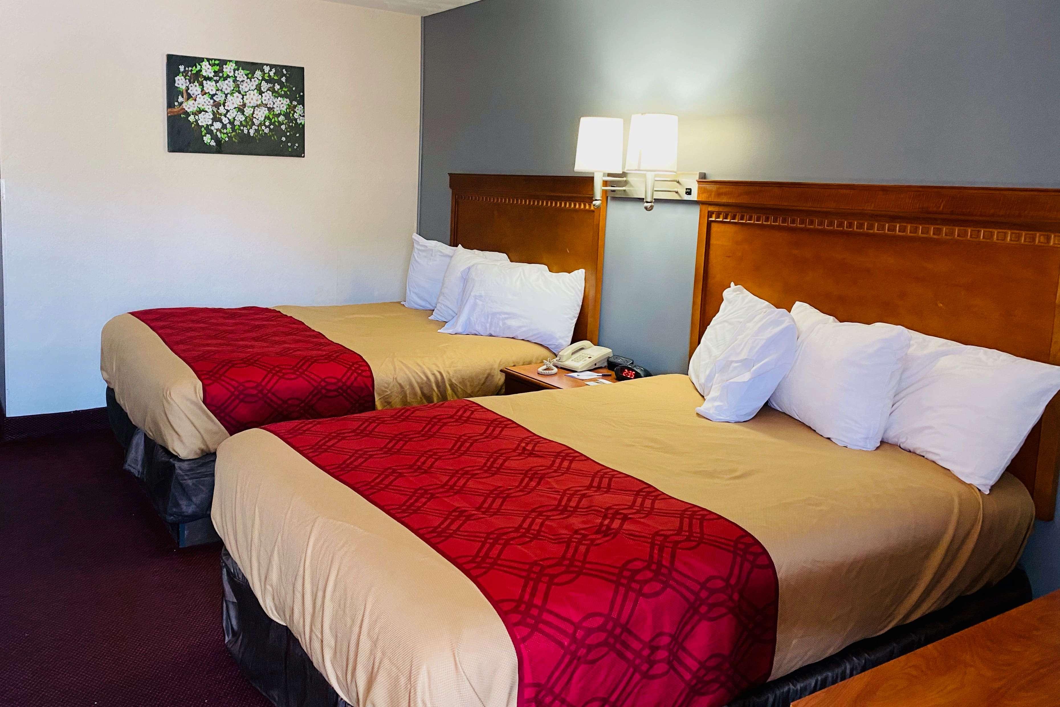 Quadruple Two Queen Beds