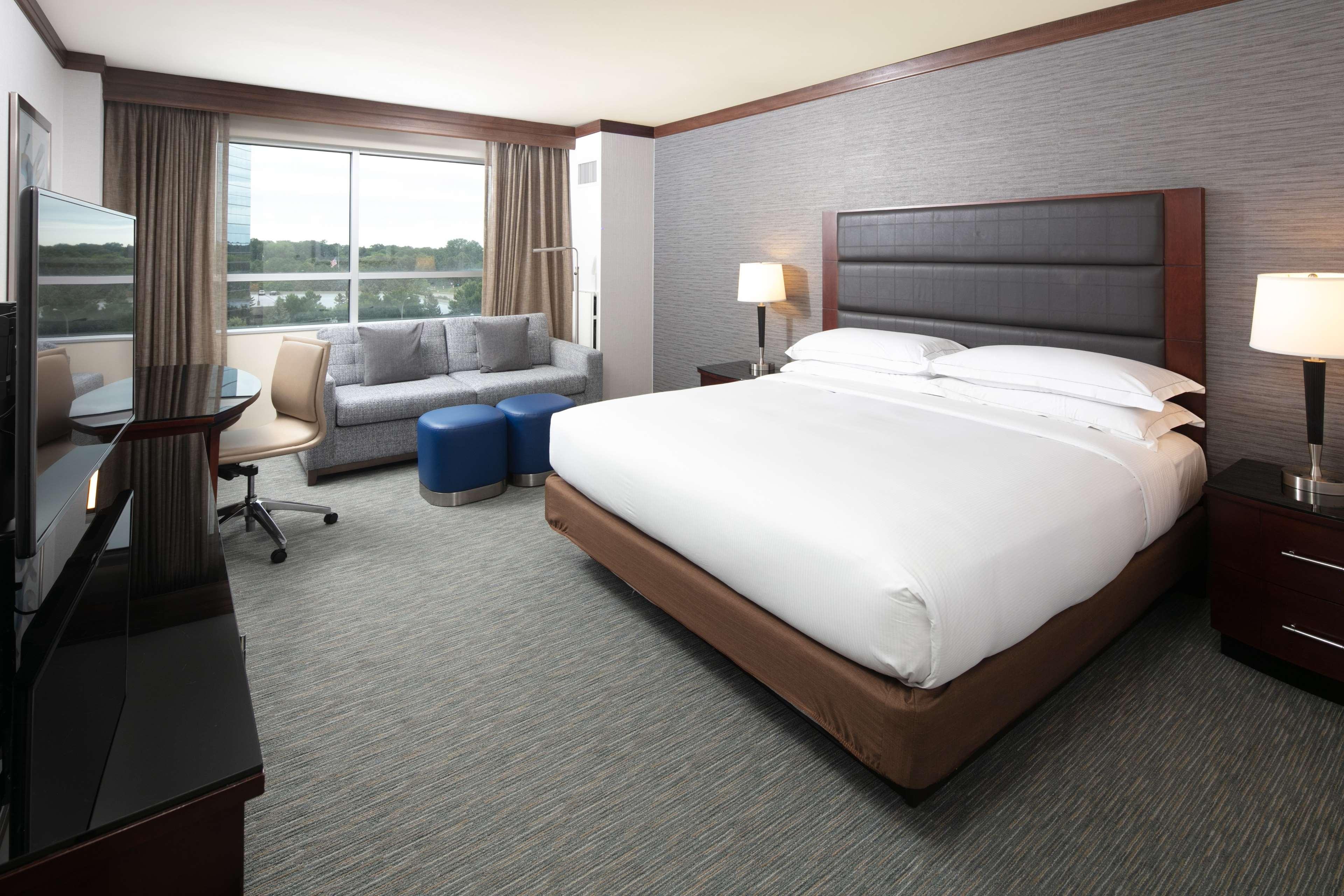 Double King Bed Non Smoking