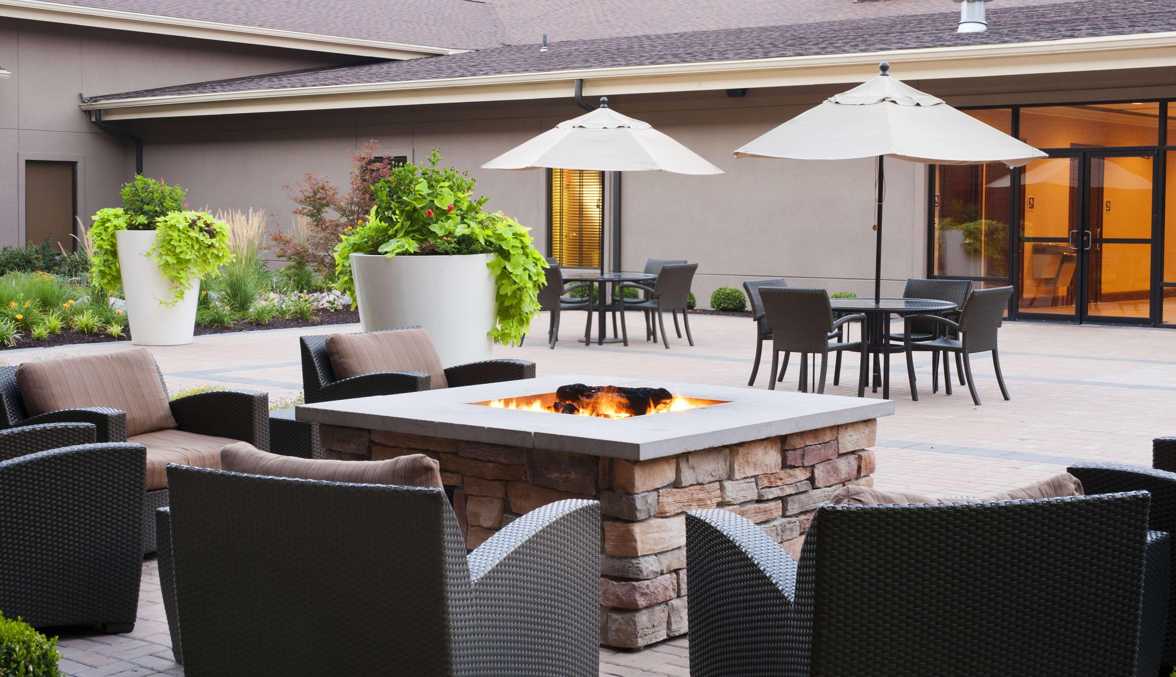 Twin Two Queen Beds Non Smoking